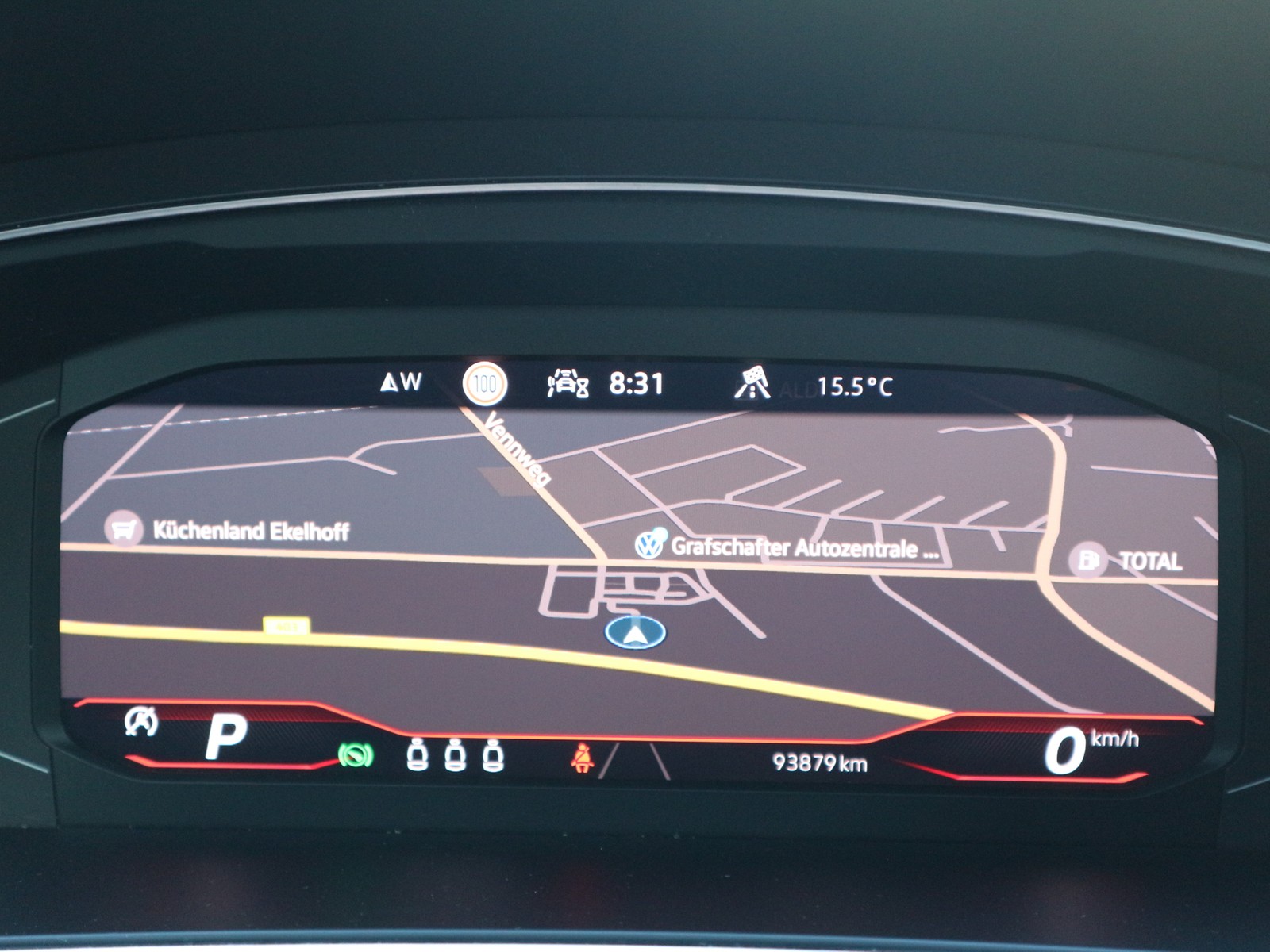 VW - Tiguan 2,0 TDI R-Line Black 4M /Matrix/AHK/KAM_2 VW - Tiguan 2,0 TDI R-Line Black 4M /Matrix/AHK/KAM_2