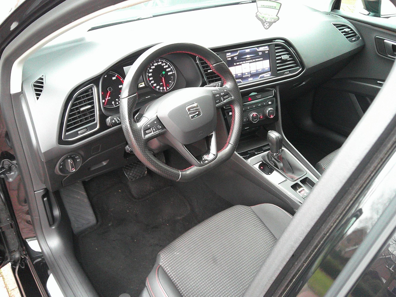 Seat - Leon ST 2.0 TDI DSG FR Tempomat+Klimaauto+Si-Hzg_3