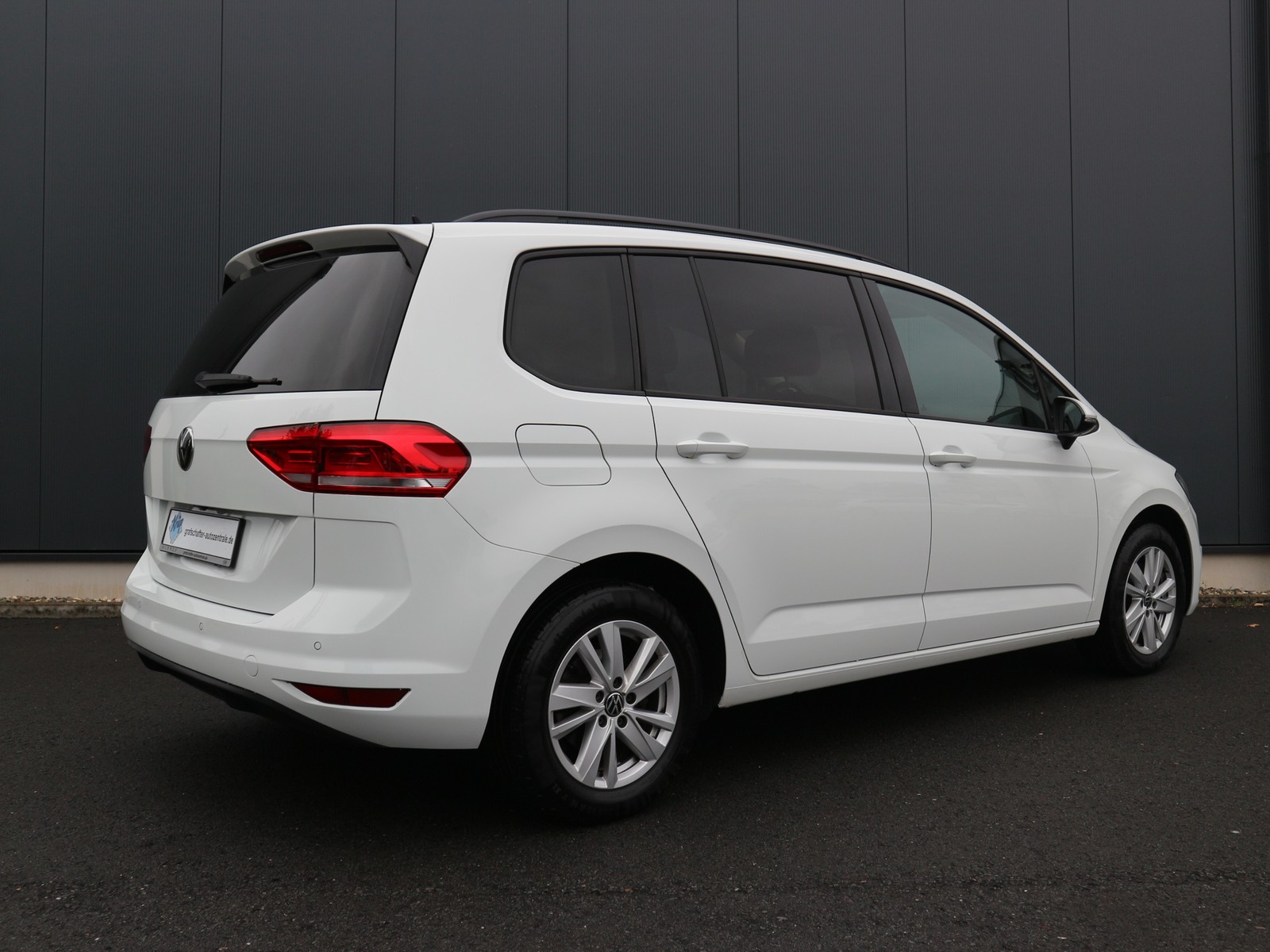 VW - Touran 1,5 TSI Comfortline Navi Kamera_16