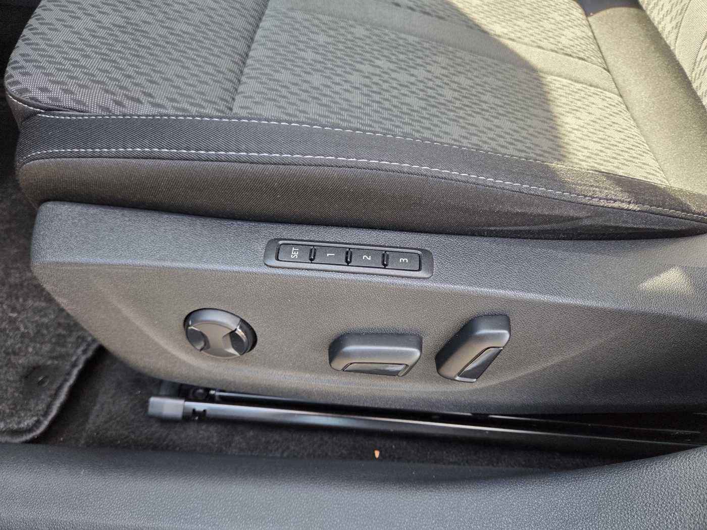 SKODA - Octavia Style iV 150KW+MATRIX+KAM+HUD+ACC_10