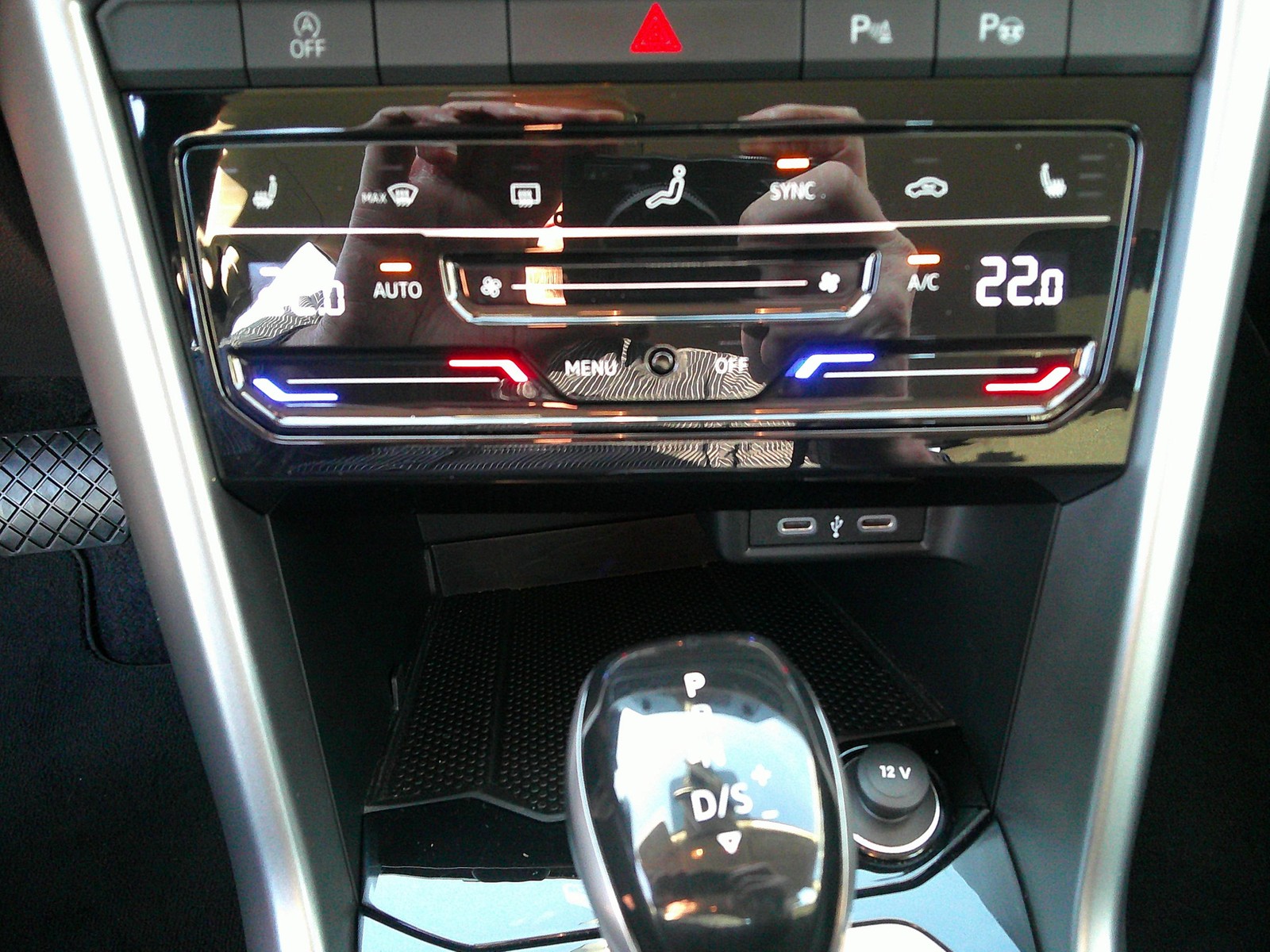 VW - T-Roc 1.5 TSI DSG Life Si.-Hzg.+NAVI+PDC+LED+AHK_5