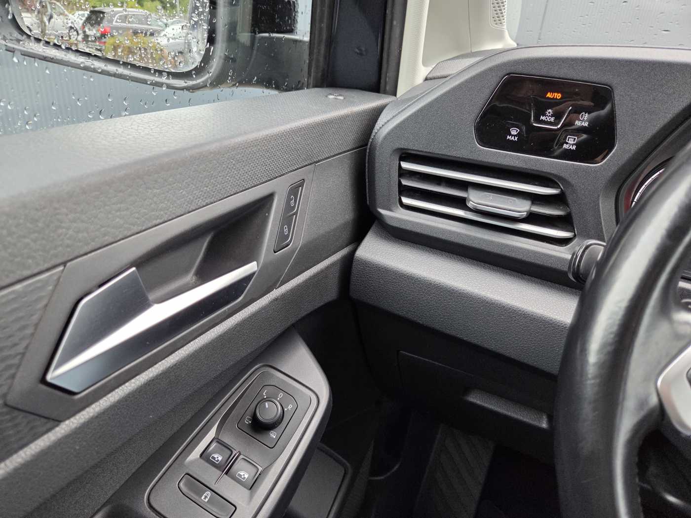 VW - Caddy Life 2.0 TDI DSG+LED+NAVI+SHZ+PDC_9