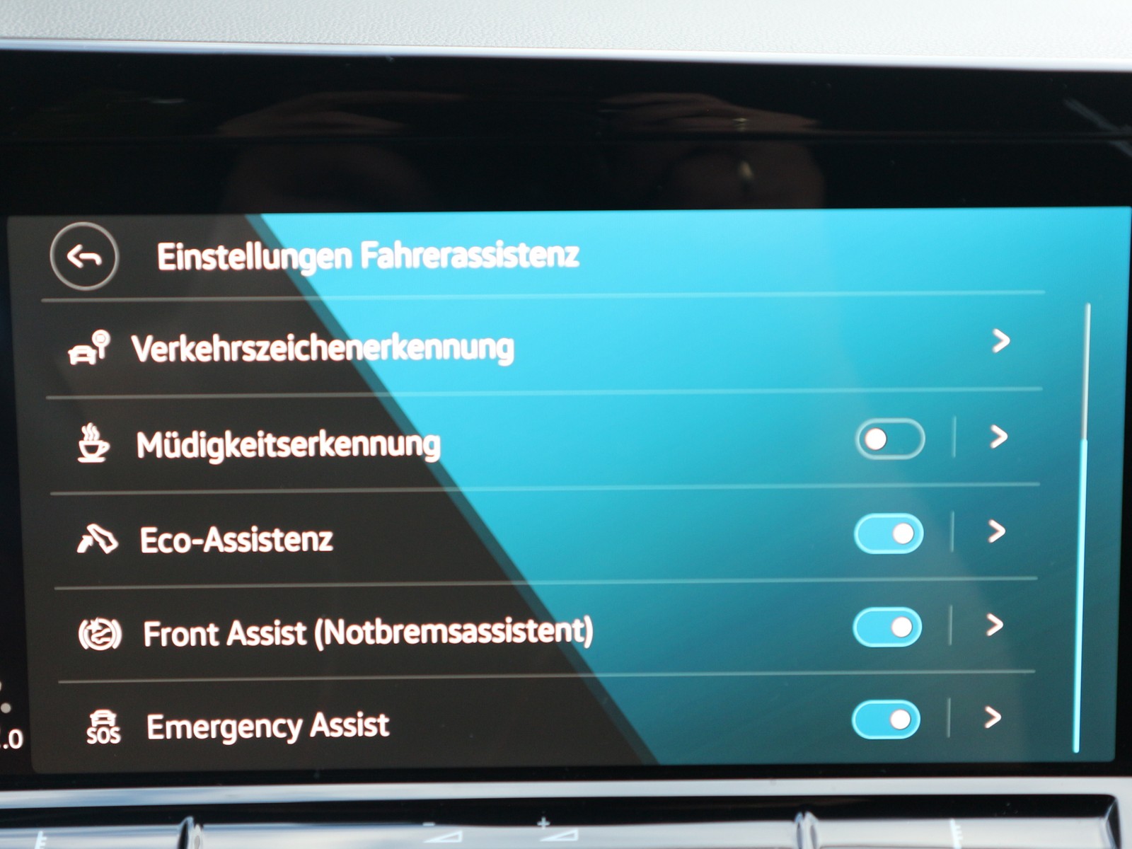 VW - Golf Variant 2,0 l TDI Style LED Navi_8 VW - Golf Variant 2,0 l TDI Style LED Navi_8