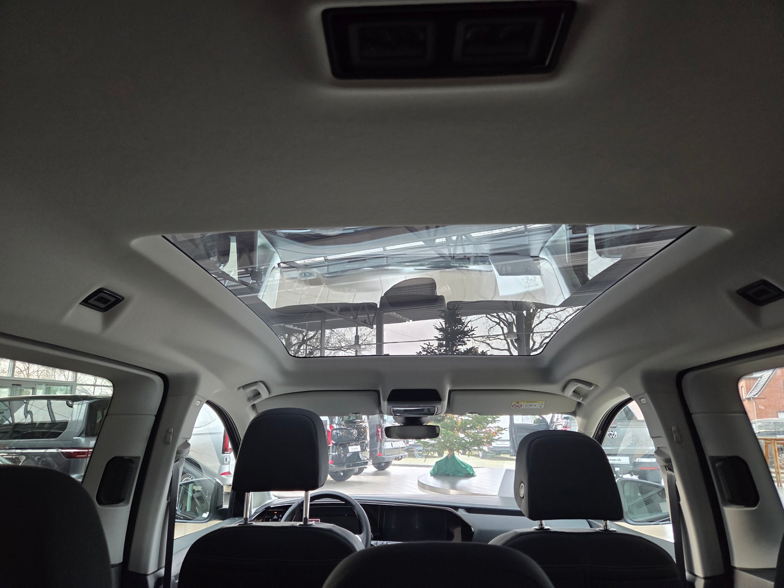 VW - Caddy 2,0 TDI Dark Label Maxi LED Navi AHK_20