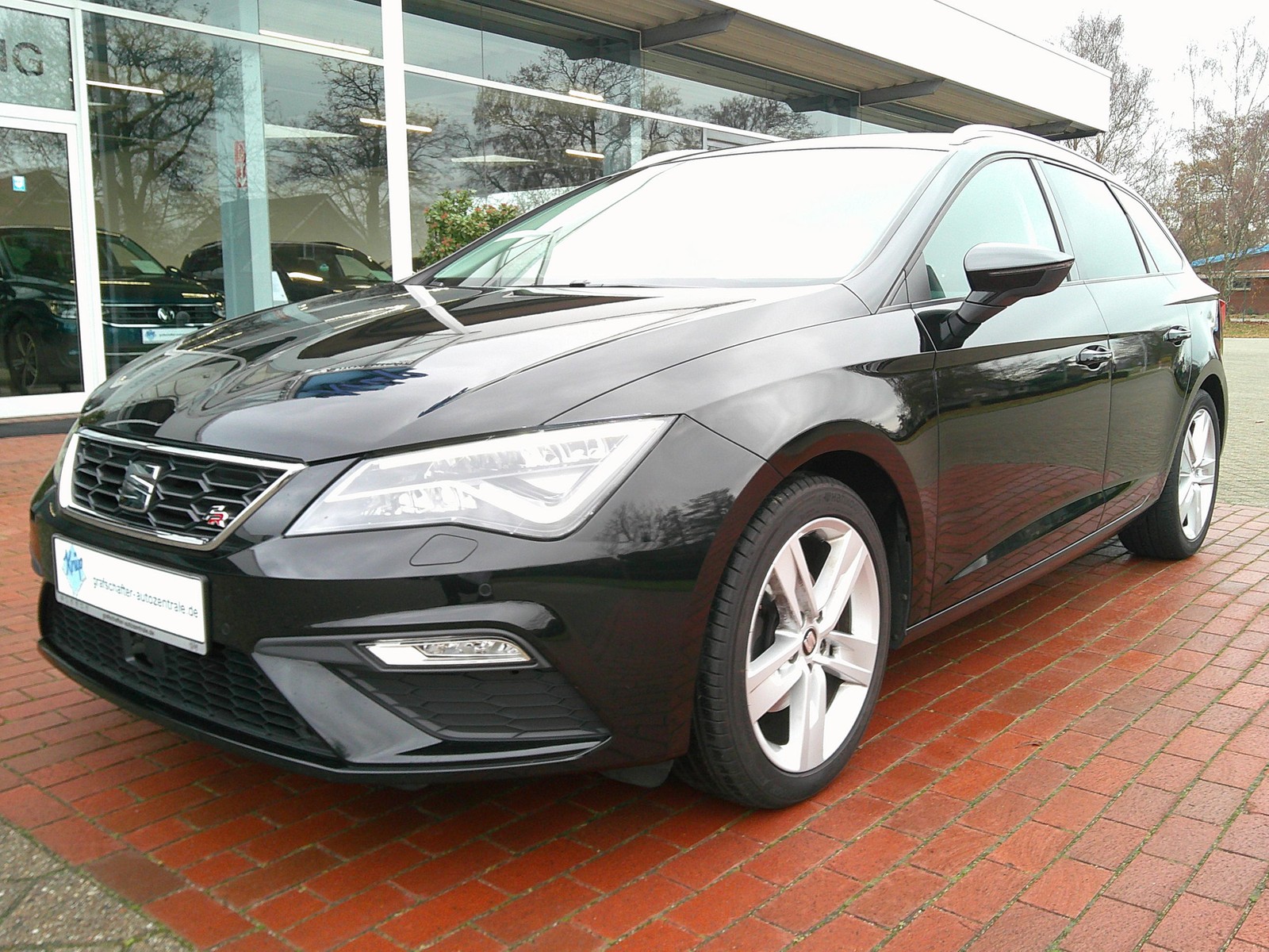 Seat - Leon ST 2.0 TDI DSG FR Tempomat+Klimaauto+Si-Hzg_10