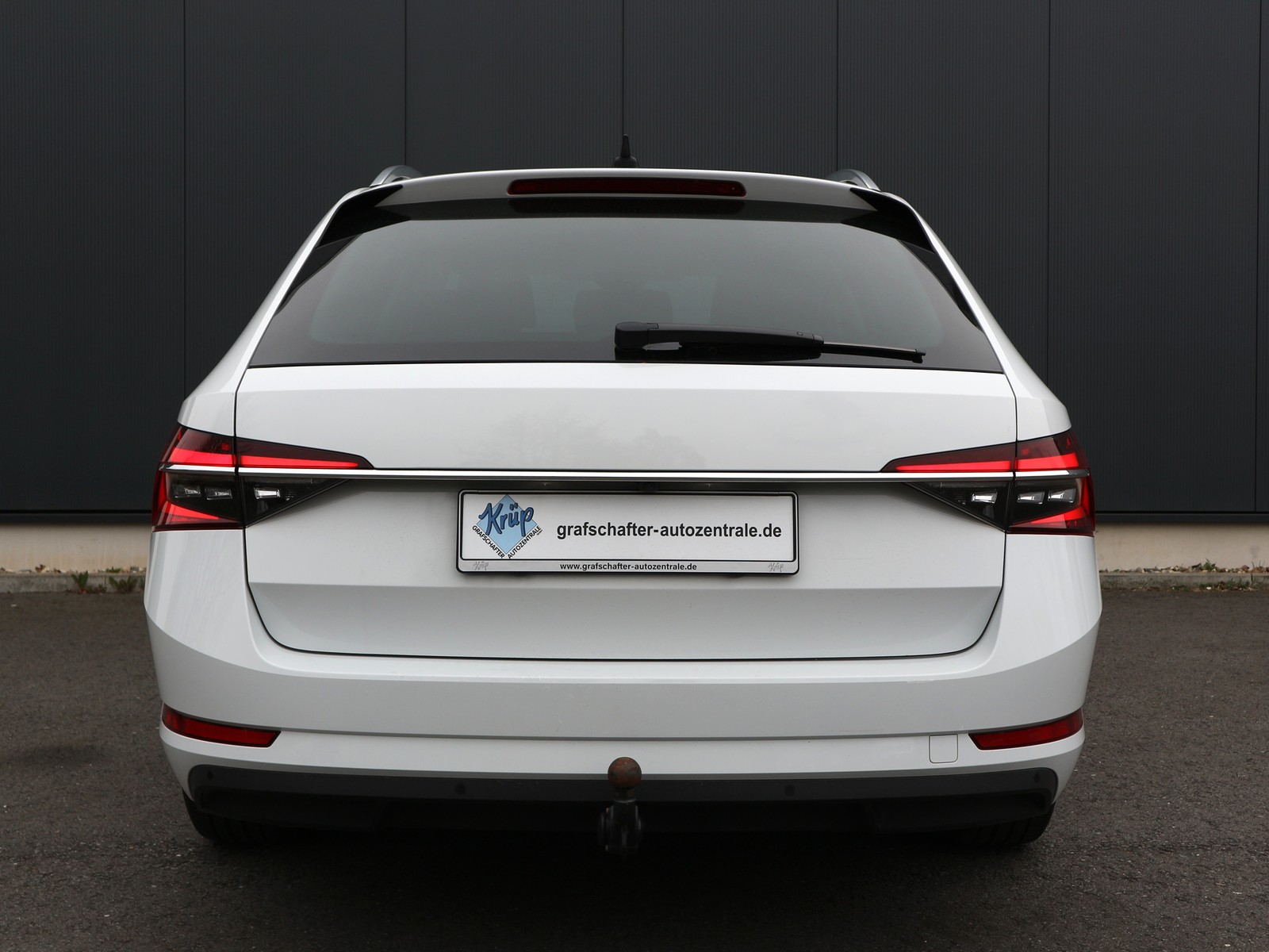 Skoda - Superb Combi 2.0 TDI DSG Premium Edition /AHK/LEDER/MASSAGE_27