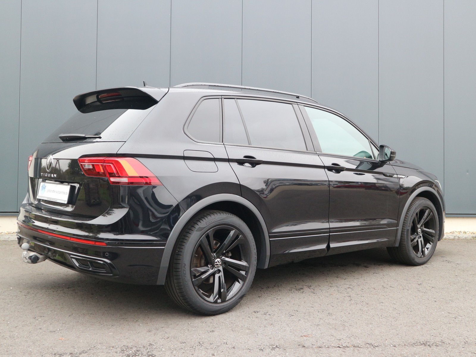 VW - Tiguan 2,0 TDI R-Line Matrix Navi AHK_17 VW - Tiguan 2,0 TDI R-Line Matrix Navi AHK_17