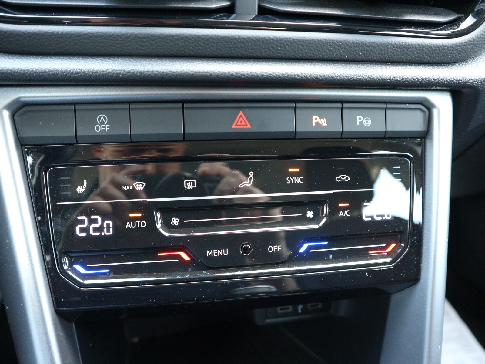 VW - T-Roc 1.0 TSI Life AHK/LED/Sitzheizung/APP_13