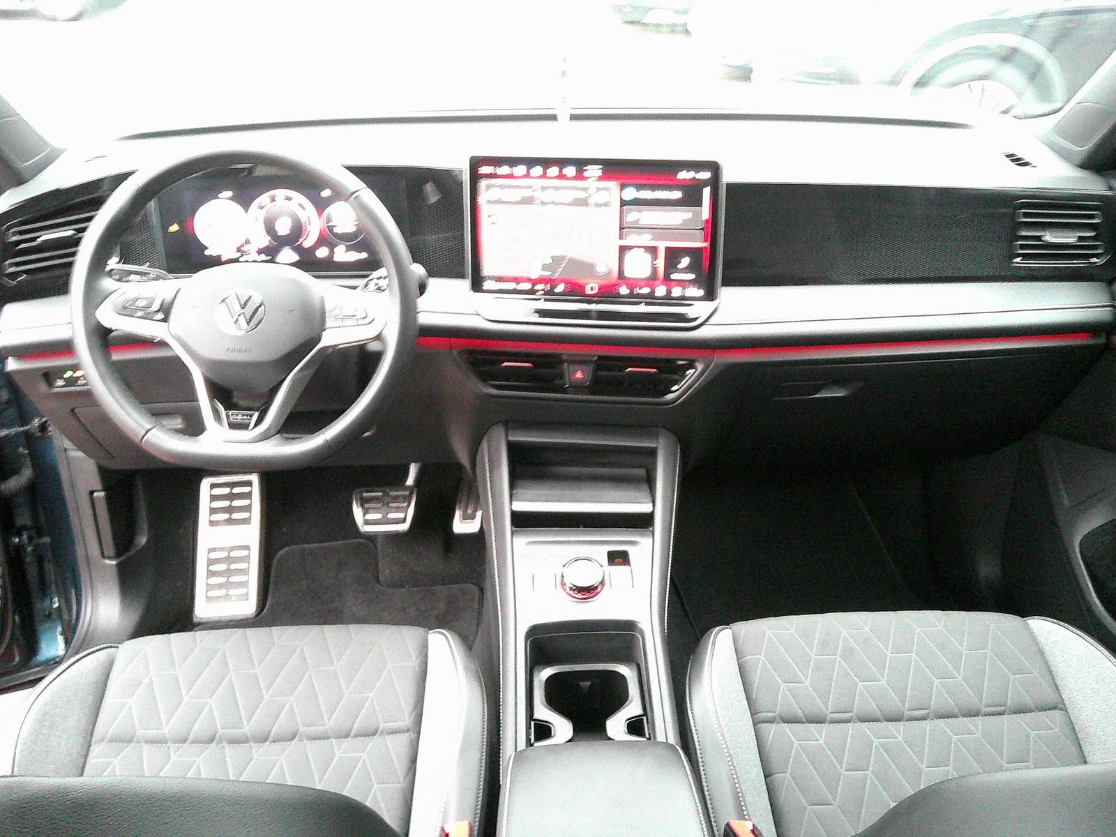 VW - Tiguan 1.5 eTSI DSG Goal KAMERA+ACC+MATR-LED+AHK_6