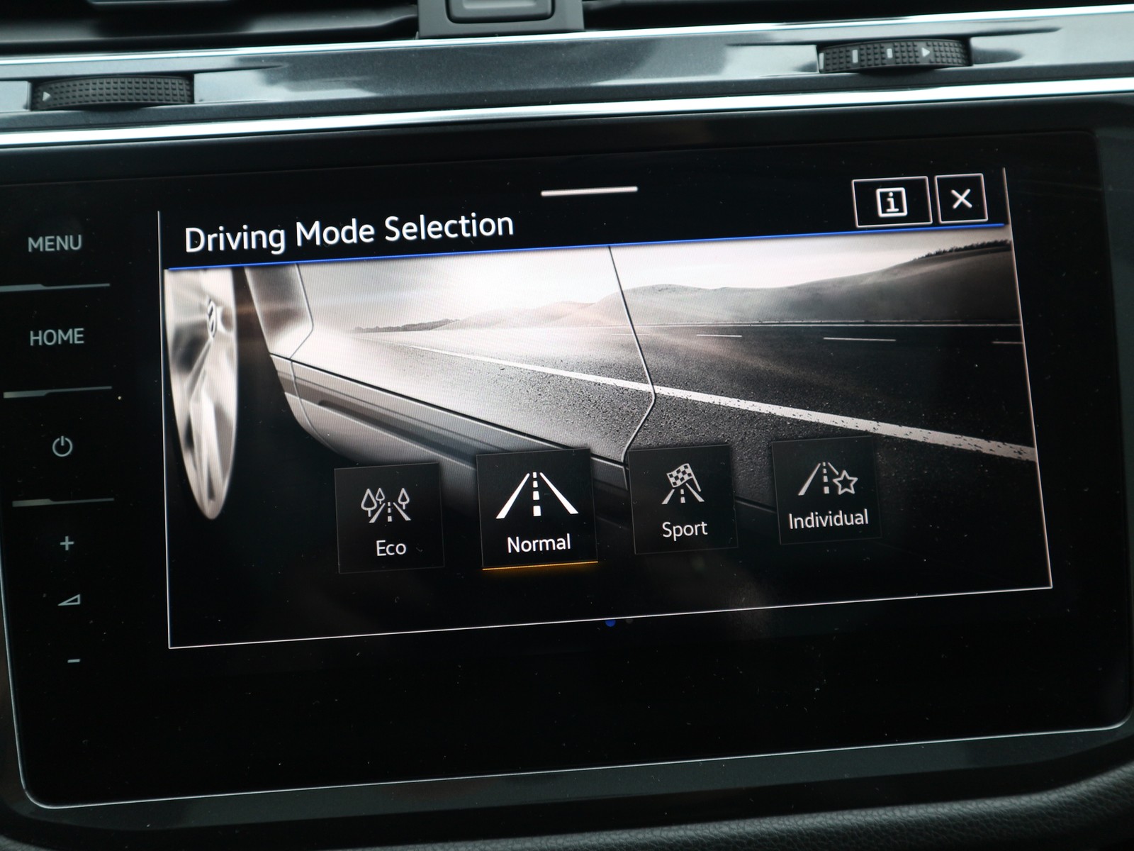 VW - Tiguan Allspace 2,0 TDI R-Line 4Motion Matrix AHK Pano Navi_13 VW - Tiguan Allspace 2,0 TDI R-Line 4Motion Matrix AHK Pano Navi_13