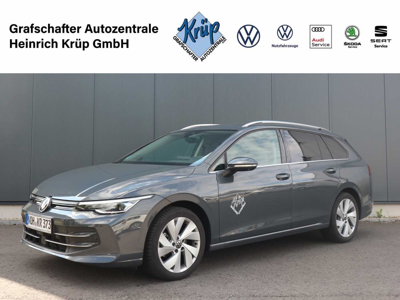 Volkswagen Golf VIII Variant 1,5 eTSI Style +AHK+Pano+Navi