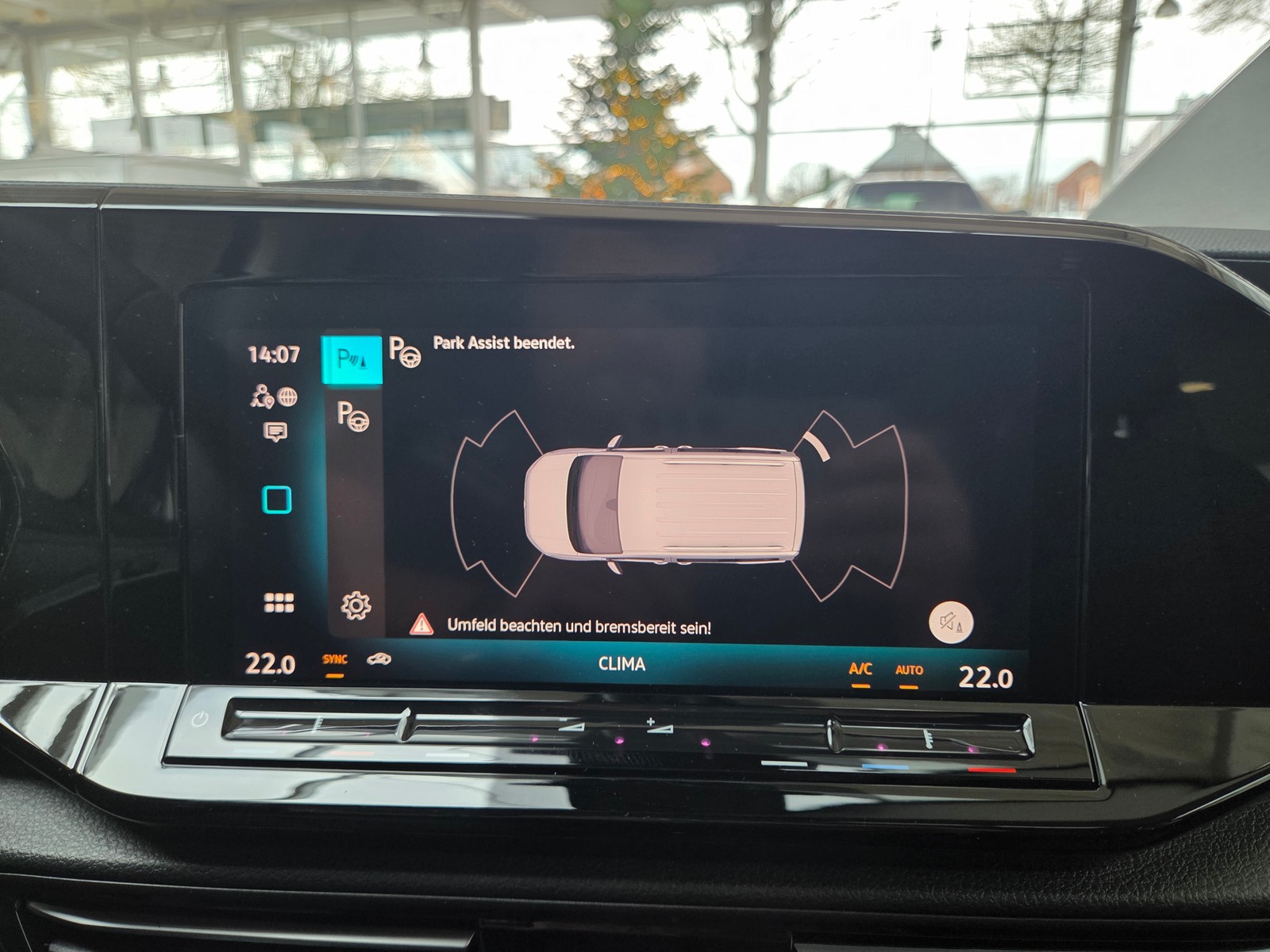 VW - Caddy 2,0 TDI Dark Label Maxi LED Navi AHK_9