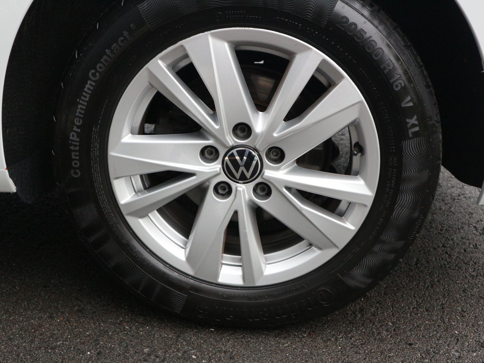 VW - Touran 1,5 TSI Comfortline Navi Kamera_18