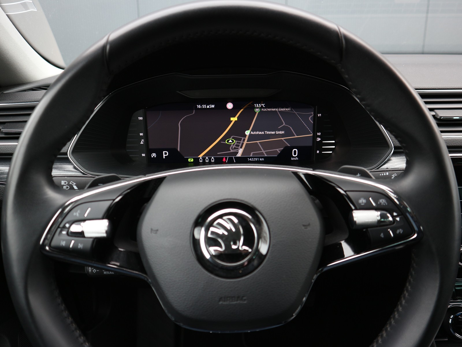 Skoda - Superb Combi 2.0 TDI DSG Premium Edition /AHK/LEDER/MASSAGE_2