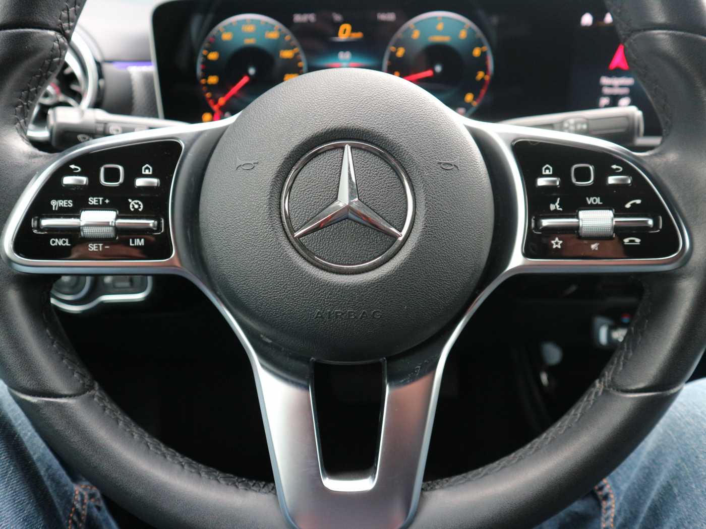 Fahrzeugbild_13