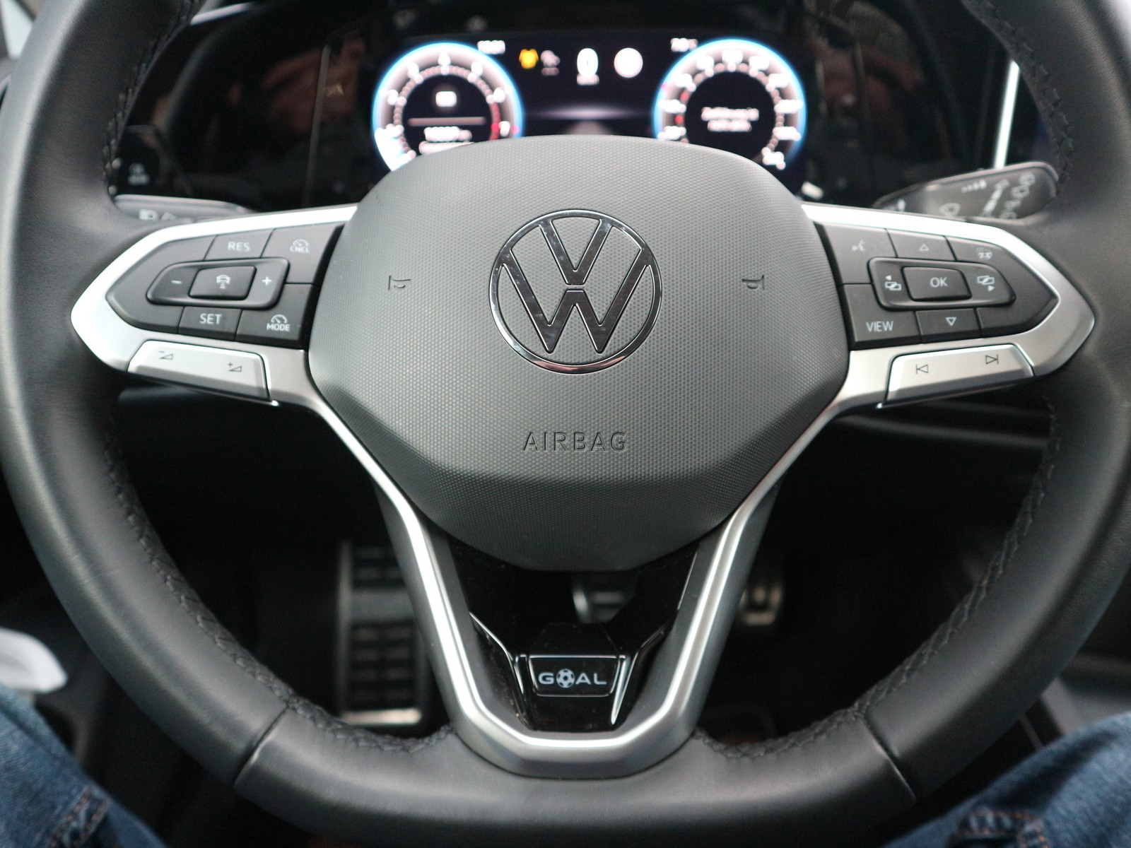 VW - Golf VIII 1,5 eTSI DSG Goal MATRIX-LED NAVI ACC_2