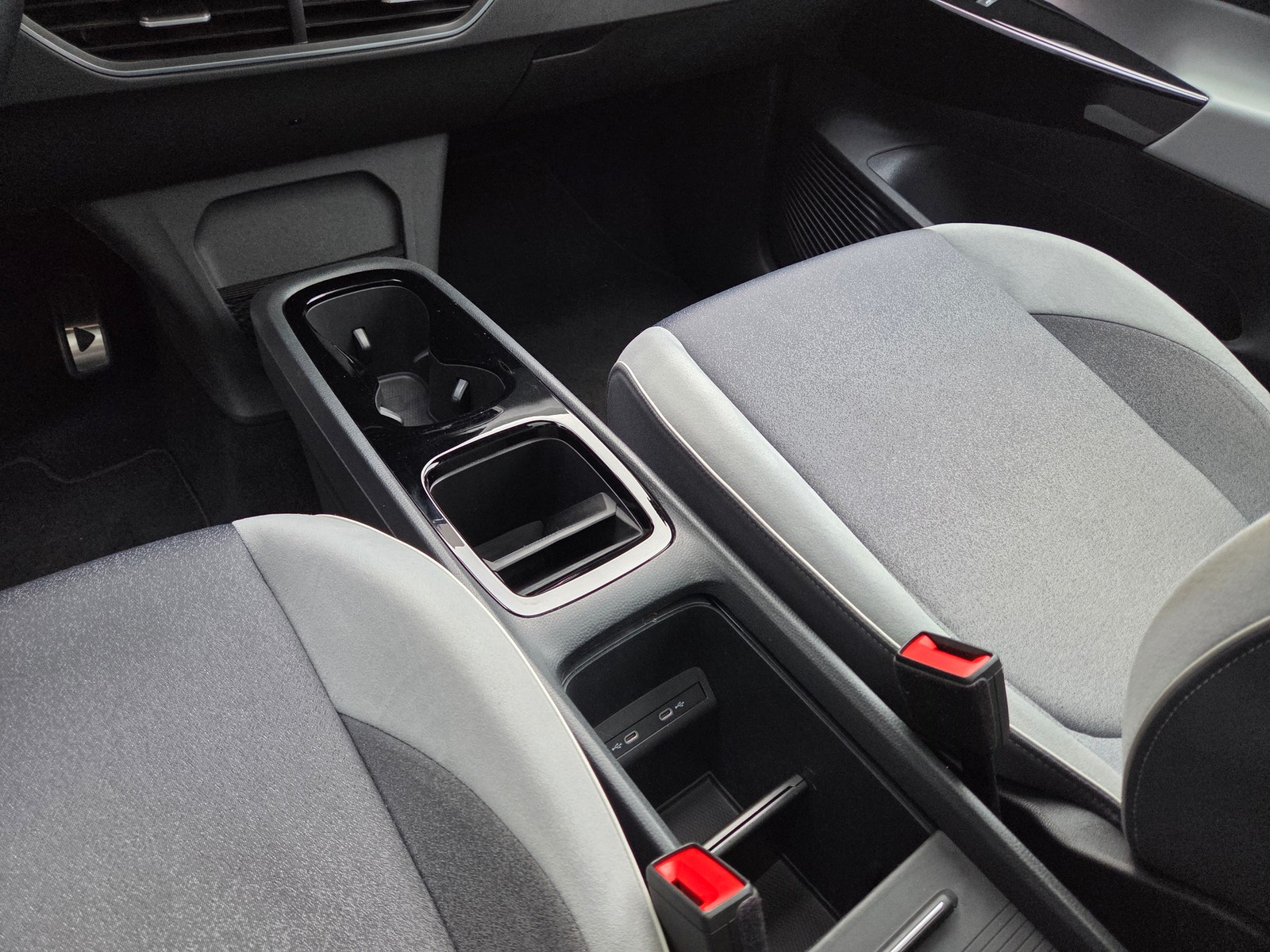 VW - ID.3 Pro Performance Style /PANO/MATRIX/BAT90%_11