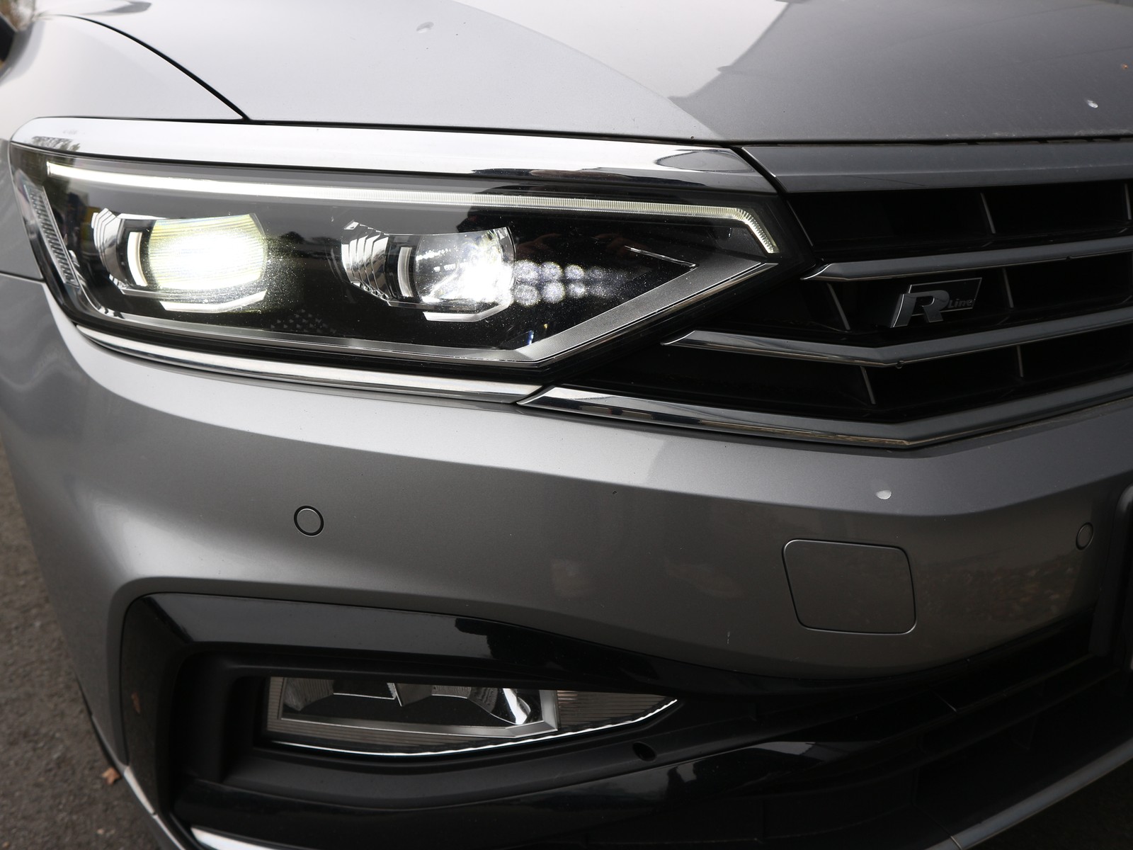 VW - Passat Variant 2.0 TDI DSG R Line /MATRIX/IQDRIVE/MASSAGE_21