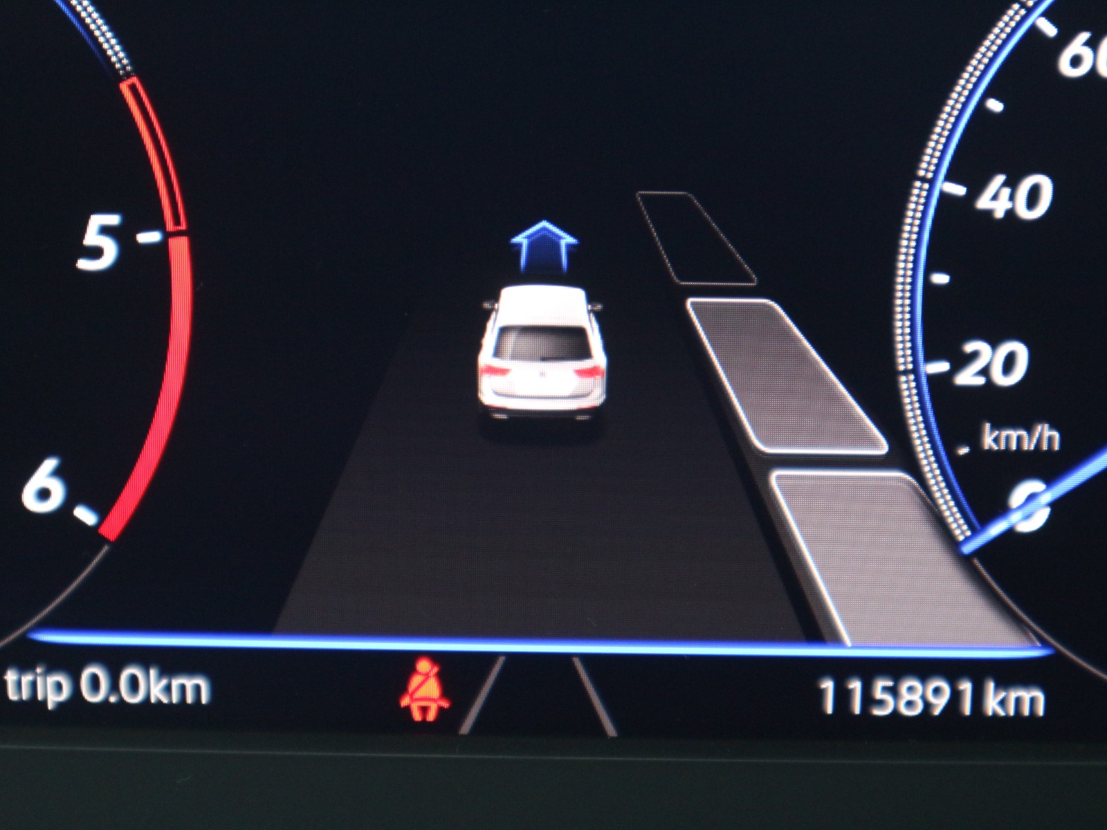 VW - Tiguan Allspace 2,0 TDI R-Line 4Motion Matrix AHK Pano Navi_15