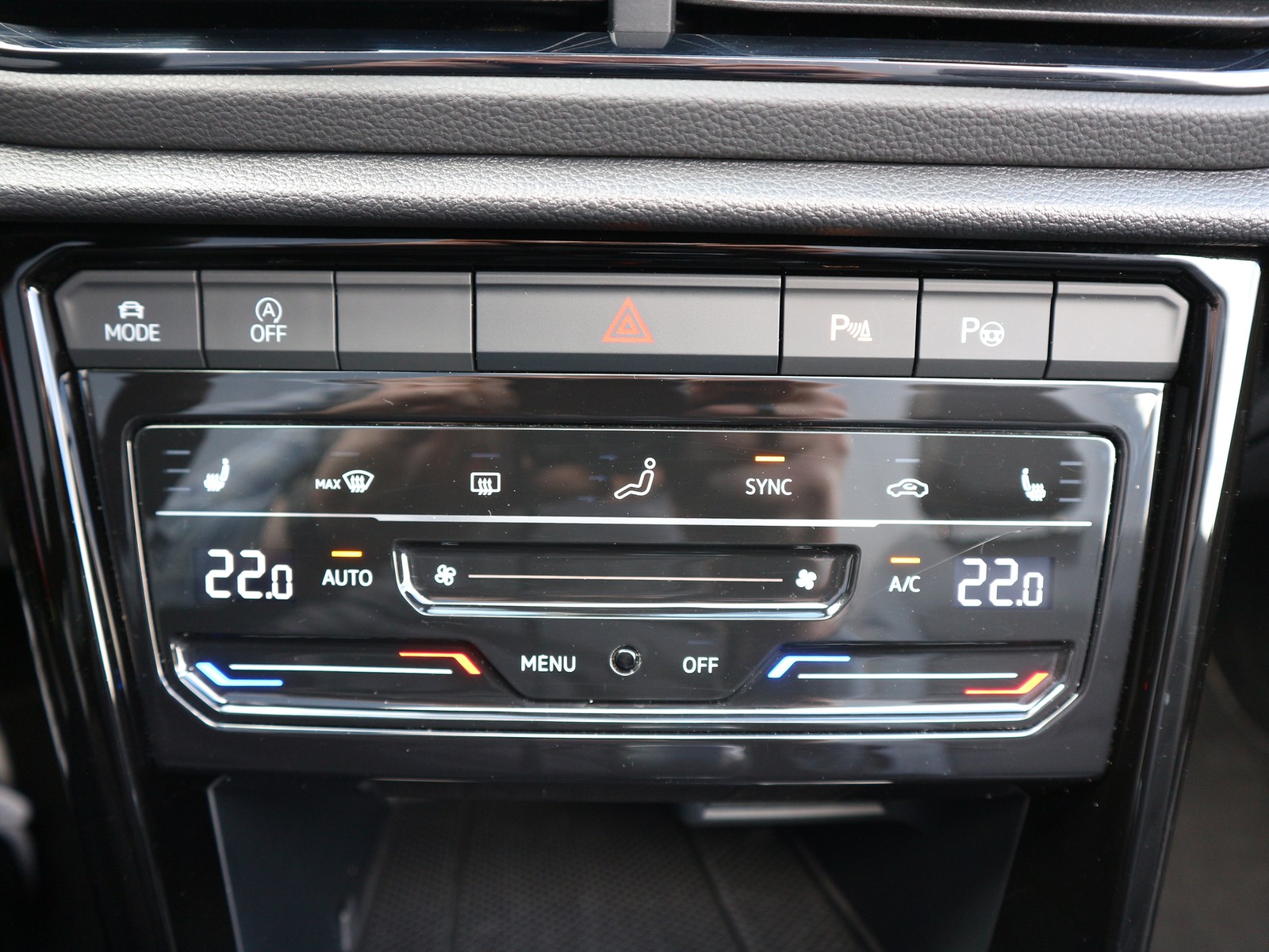 VW - T-Roc Cabriolet 1.5 TSI R-LINE/ACC/LED/KAM_11