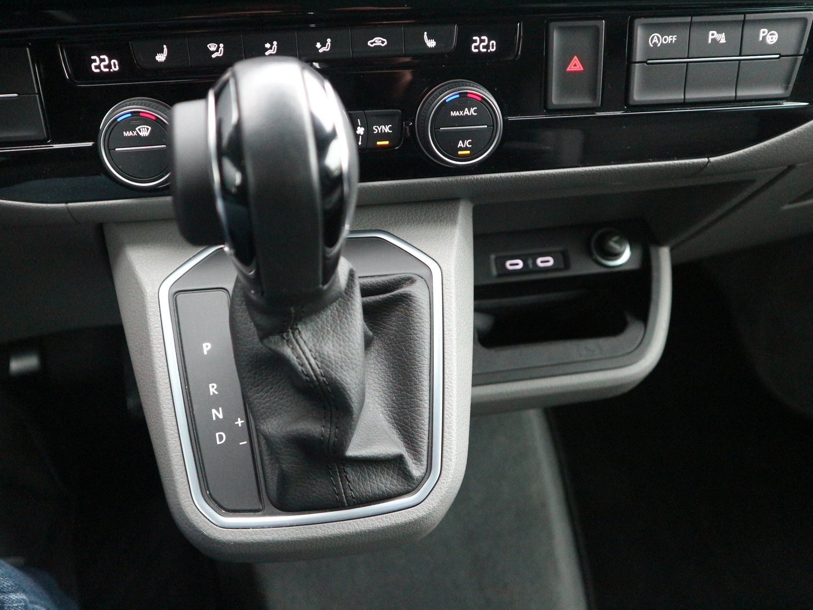 VW - T6.1 California Ocean 4Motion LED Navi AHK_13