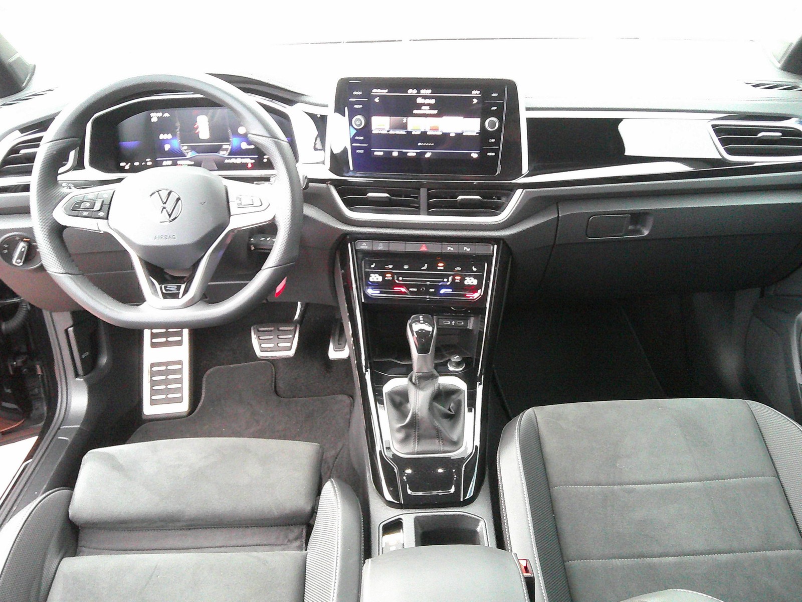 VW - T-Roc 1.5 TSI DSG R-Line KAMERA+ACC+LED+NAVI+AHK_7