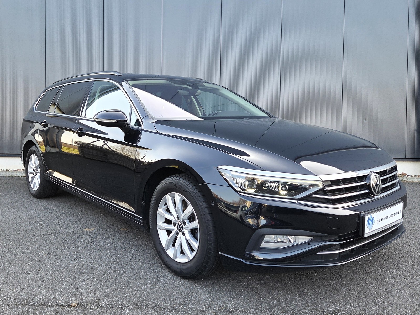 VW - Passat Variant 2.0 TDI Business /MATRIX/PANO/MOD22/IQDRIVE_12