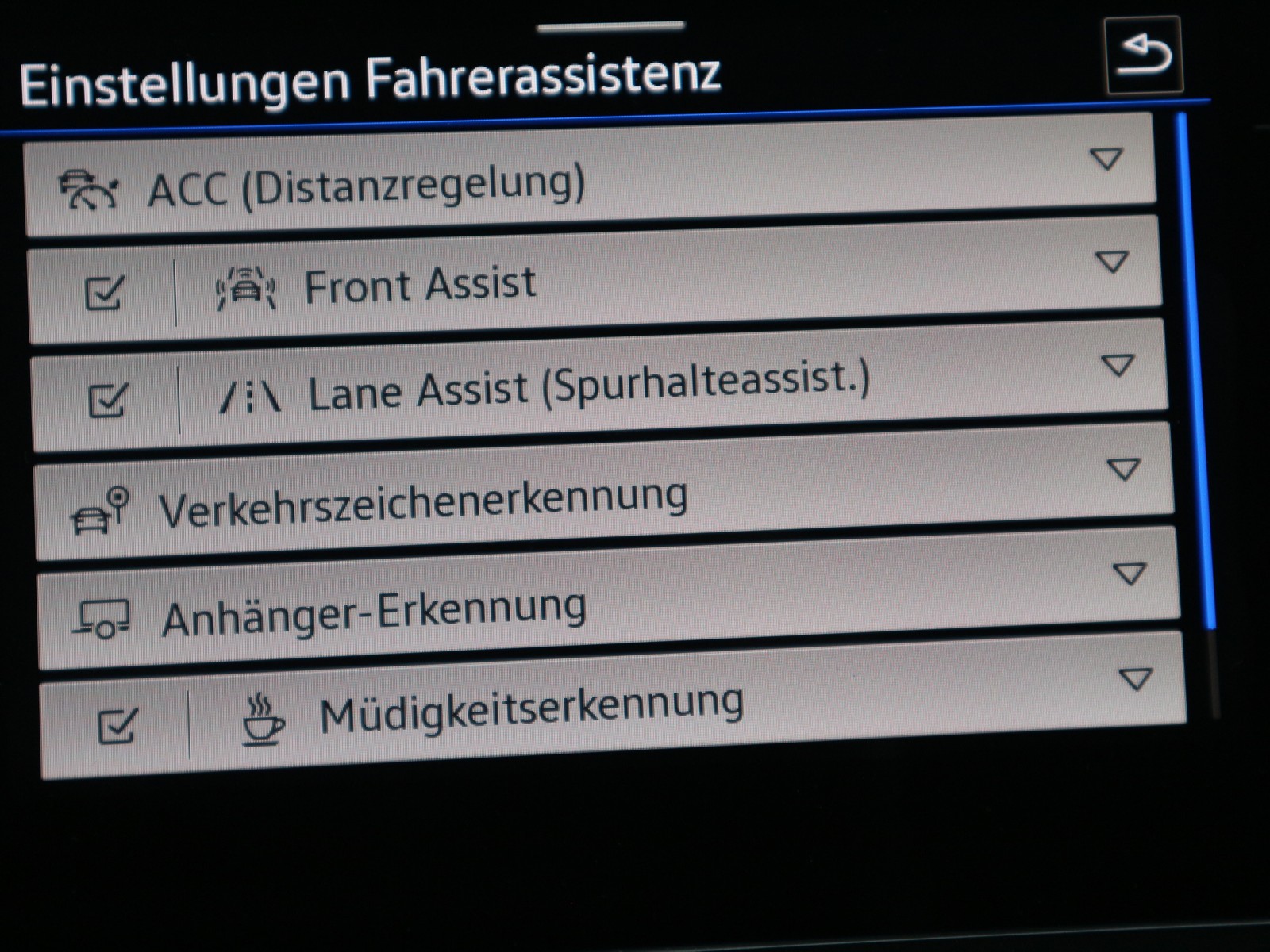 VW - Tiguan 2,0 TDI Life LED Navi AHK_7