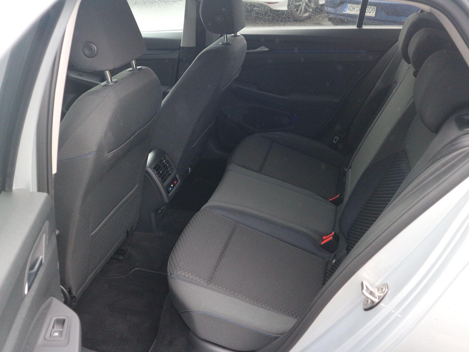 VW - Golf VIII 1,0 eTSI United LED Navi Lane Assist_20