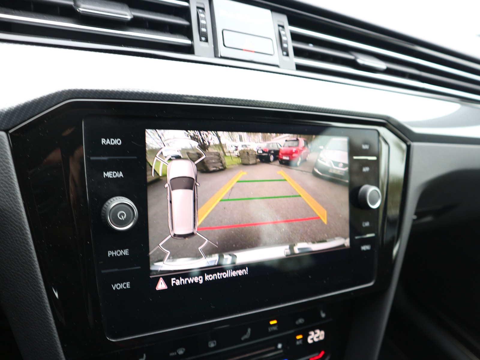 VW - Passat Variant 2.0 TDI DSG R Line /MATRIX/IQDRIVE/MASSAGE_13