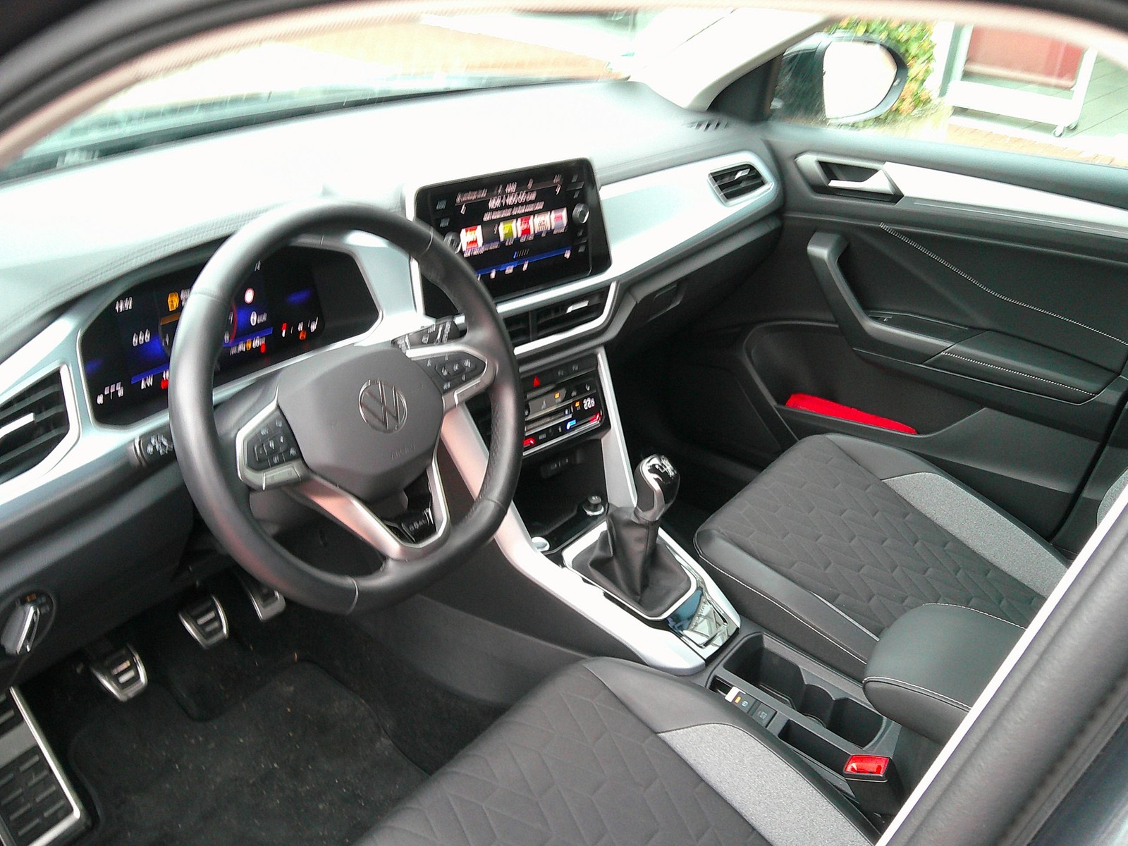 VW - T-Roc 1.0 TSI Goal STAND-HZG.+KAMERA+AHK+ACC+LED_3