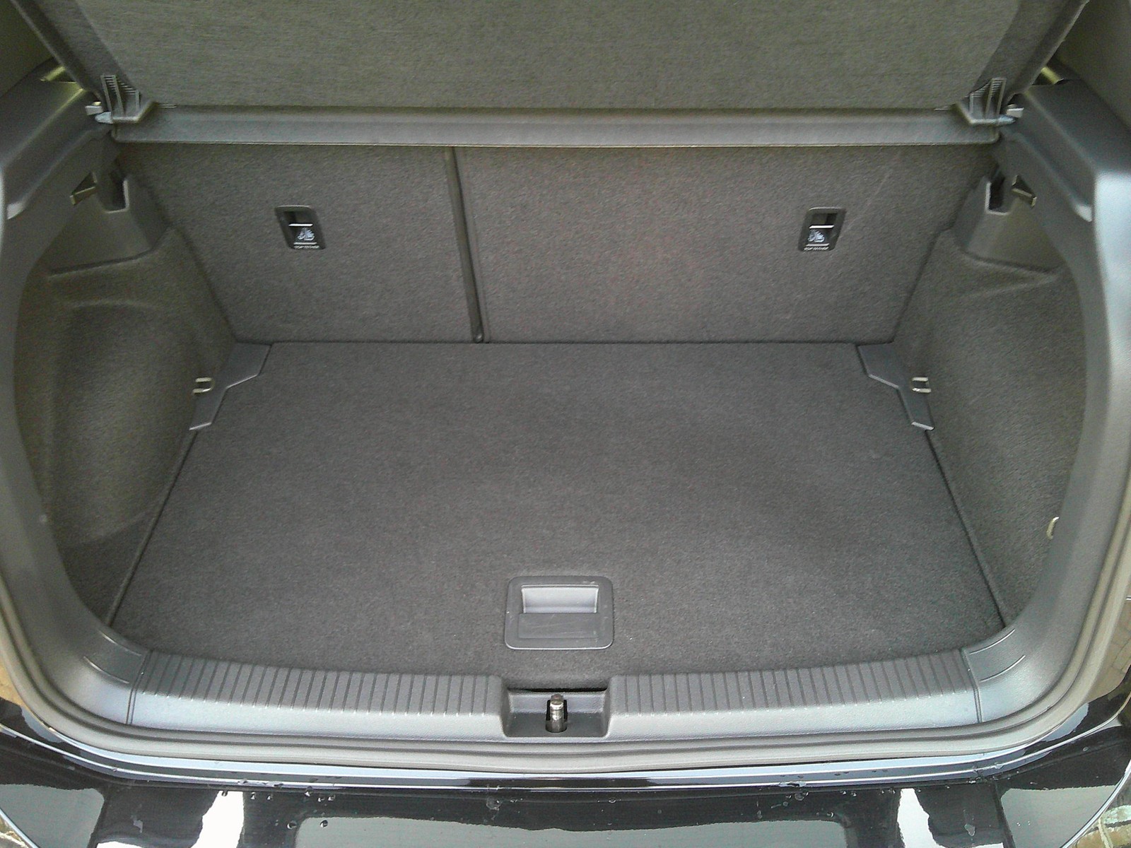 VW - T-Cross 1.5 TSI DSG R-Line KAMERA+ACC+MA-LED+AHK_7