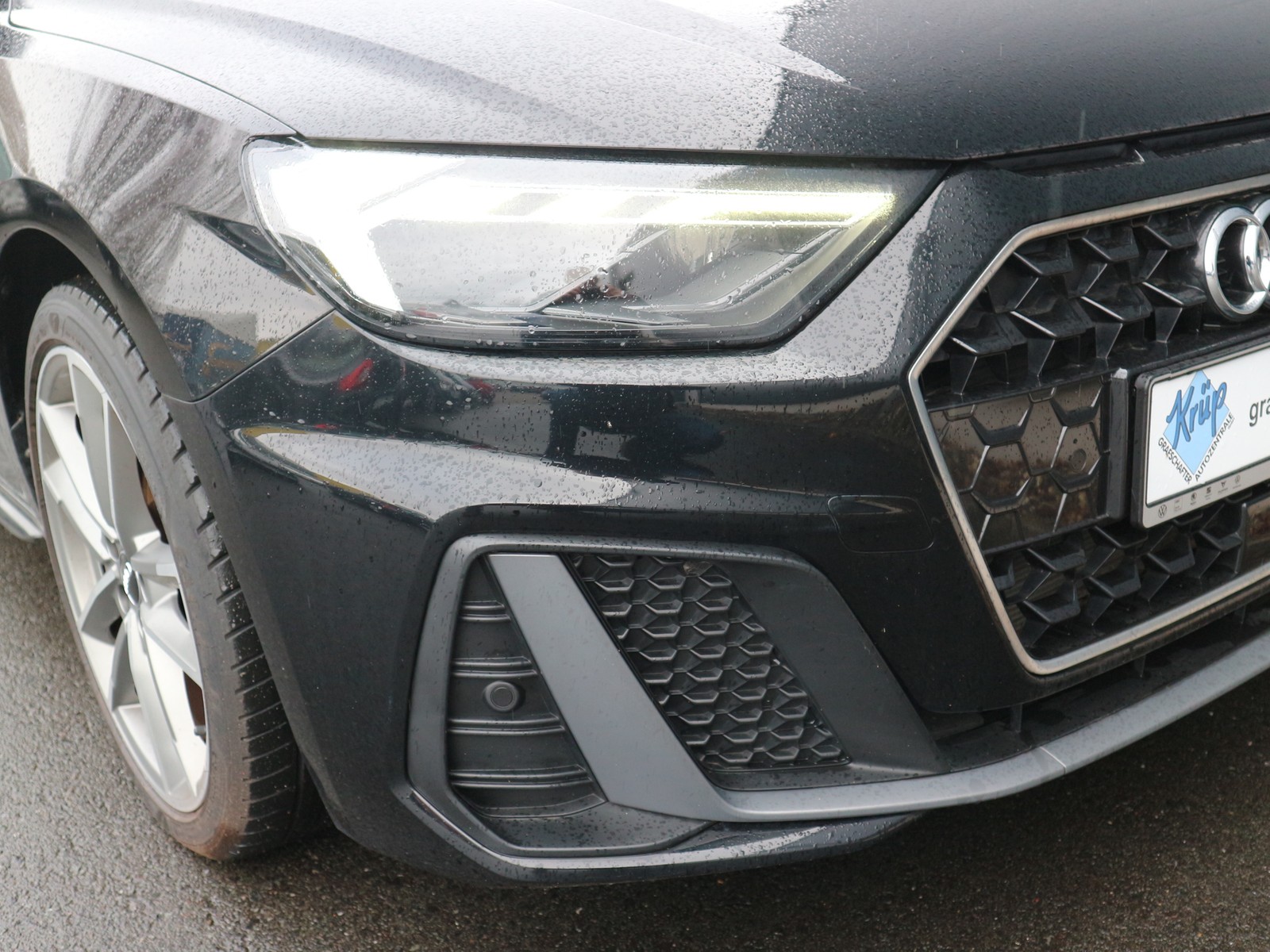 Audi - A1 30 TFSI Sportback S line +LED+Navi+VC+Shzg_16
