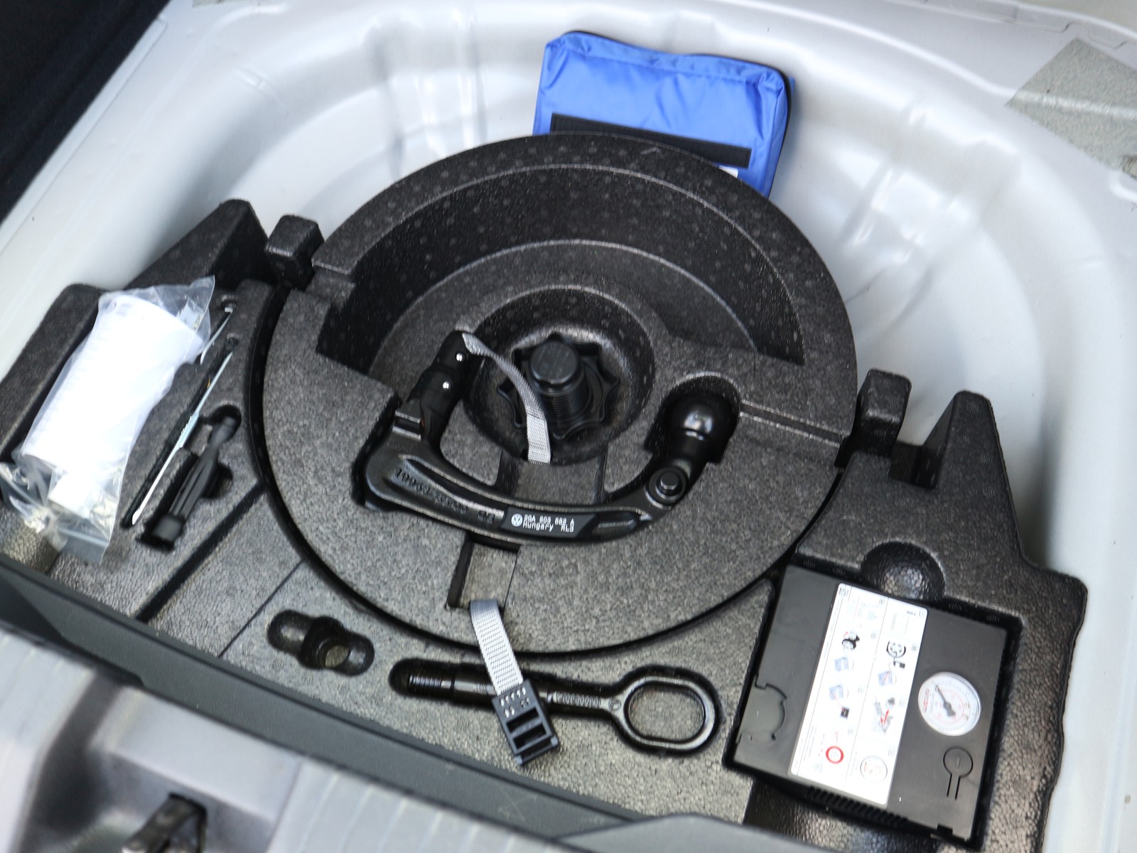 VW - T-Roc 1.0 TSI Life AHK/LED/Sitzheizung/APP_21