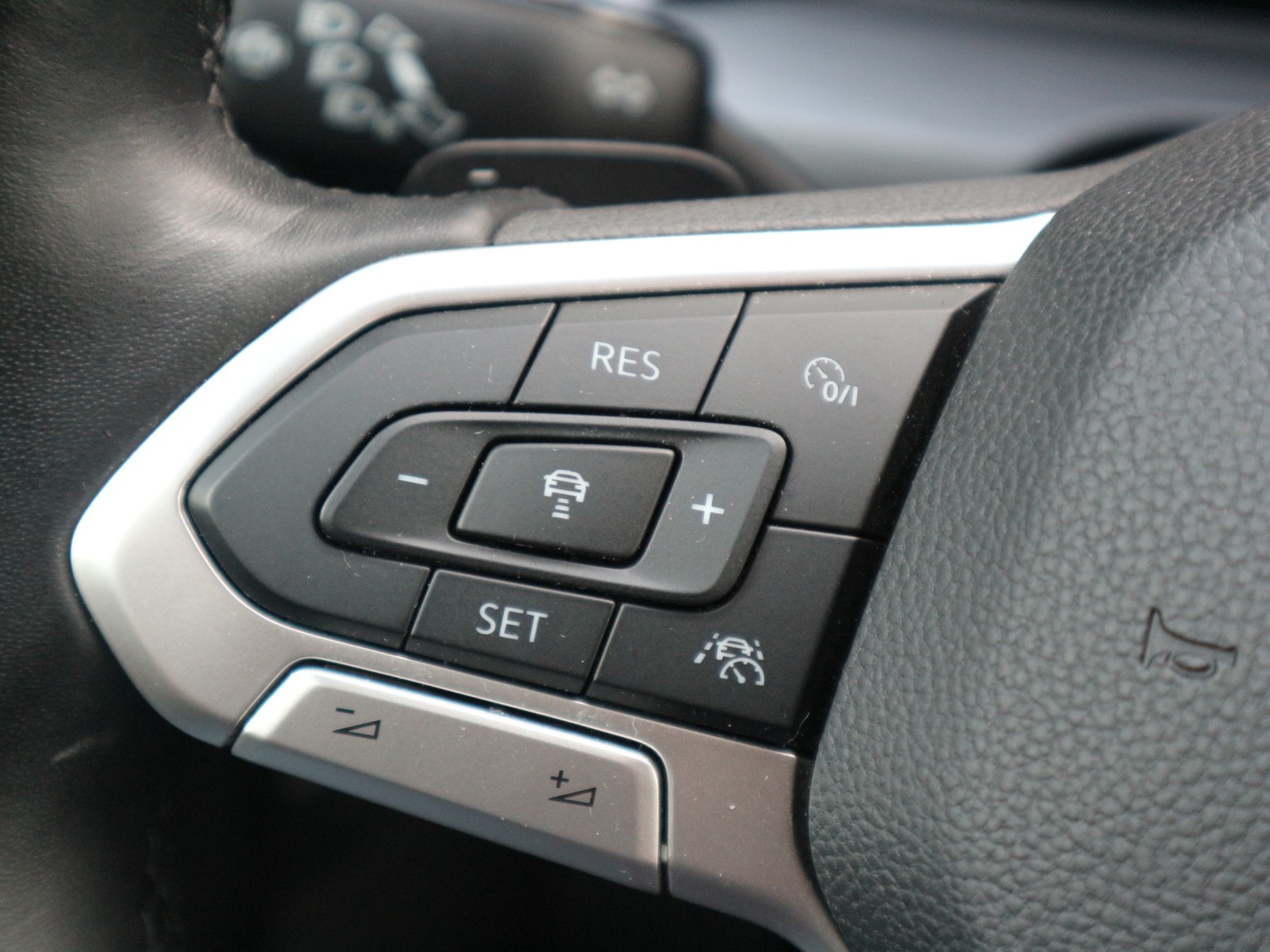 VW - Golf Variant 2,0 l TDI Style LED Navi_4