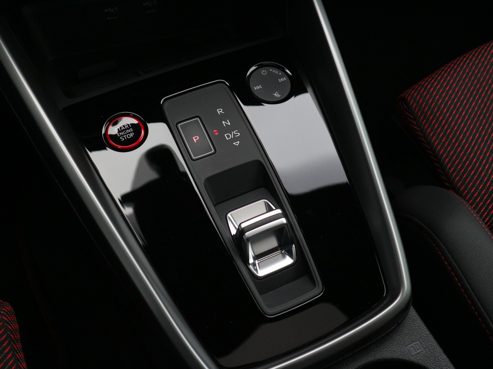 Audi - S3 Sportback 2,0TFSI Quattro +VC+Pano+Navi+LED_15