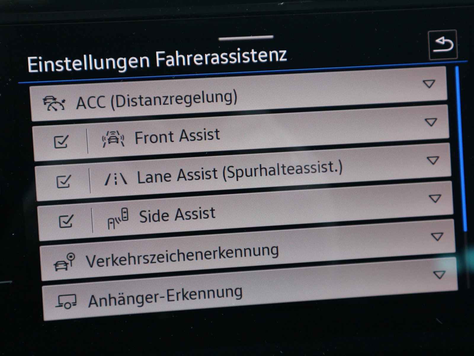 VW - Passat Variant GTE /Matrix/AHK/STDHZ/IQDRIVE_10