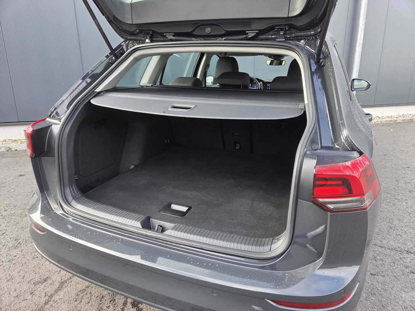 VW - Golf Variant 2.0 TDI DSG Life/LED+/KAM/ACC_18