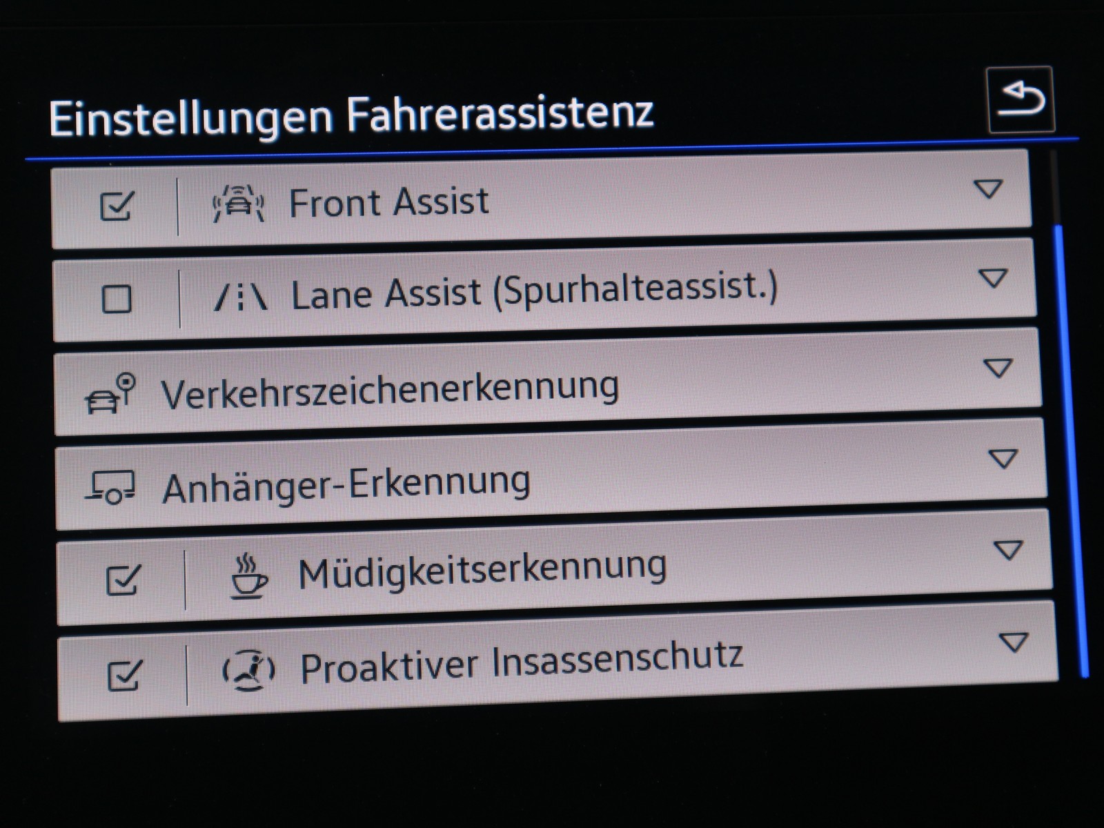 VW - Tiguan 2,0 TDI Elegance Matrix Navi AHK_9