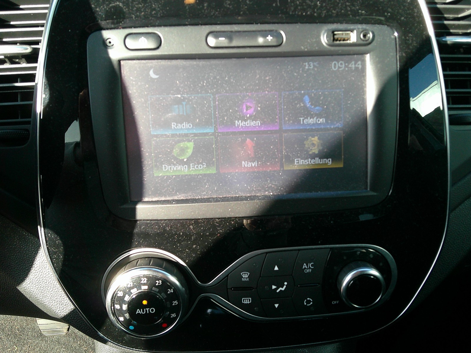 Renault - Captur 0.9 TCe  Limited Tempomat+PDC+Keyless+AHK_5