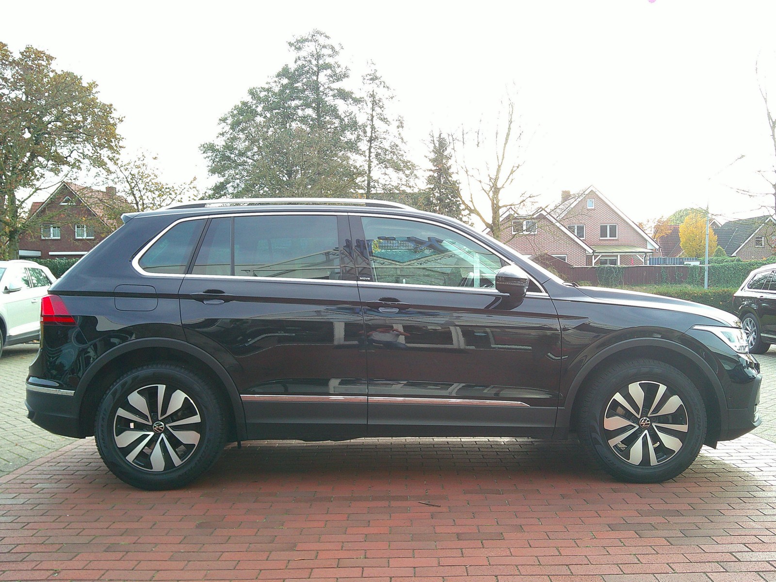 VW - Tiguan 2,0 TDI Move LED Navi Kamera_14