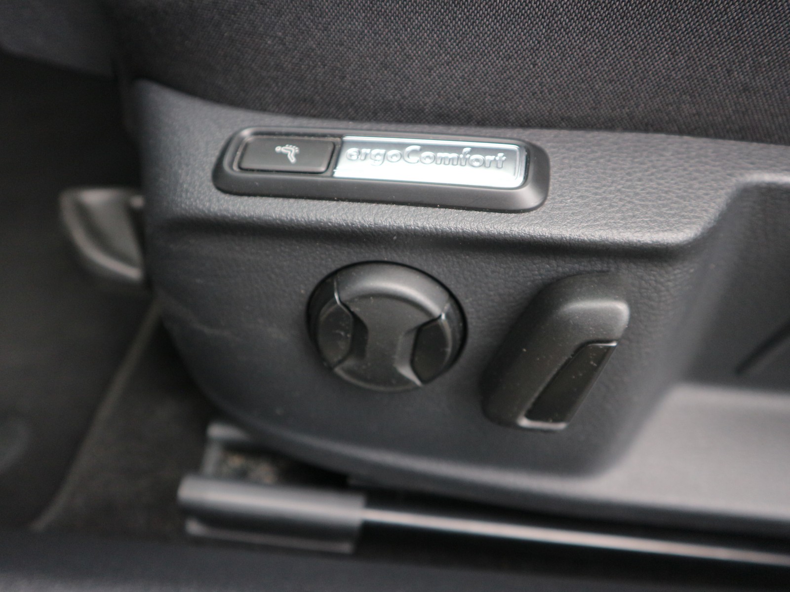 VW - Passat Variant GTE /Matrix/AHK/STDHZ/IQDRIVE_3