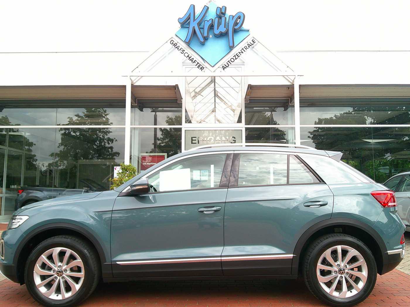 Volkswagen T-Roc 1.5 TSI DSG Style+el.Klappe+Panorama+AHK