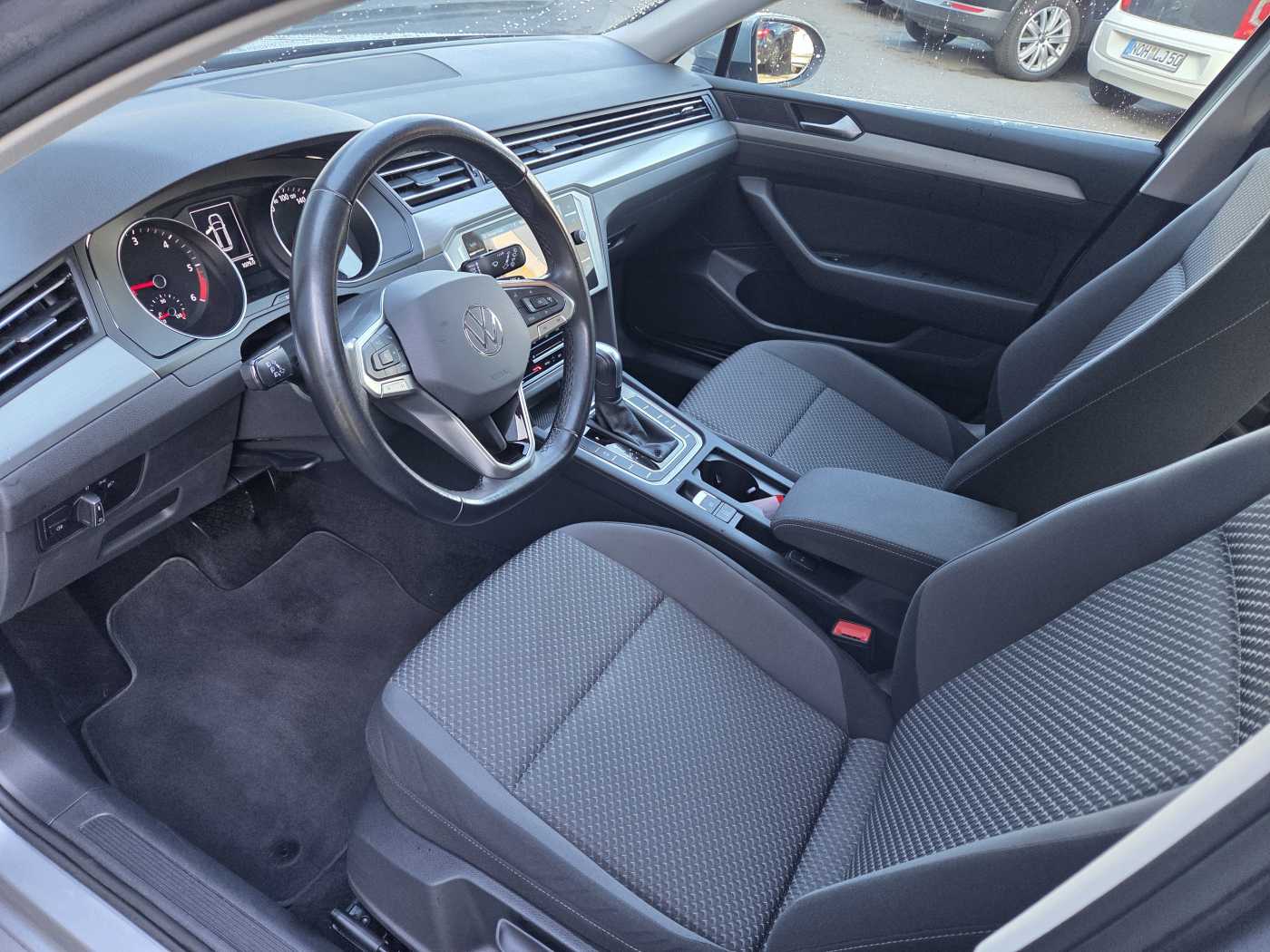 VW - Passat Variant 2.0 TDI 110KW DSG+ACC+KAM+APP_5
