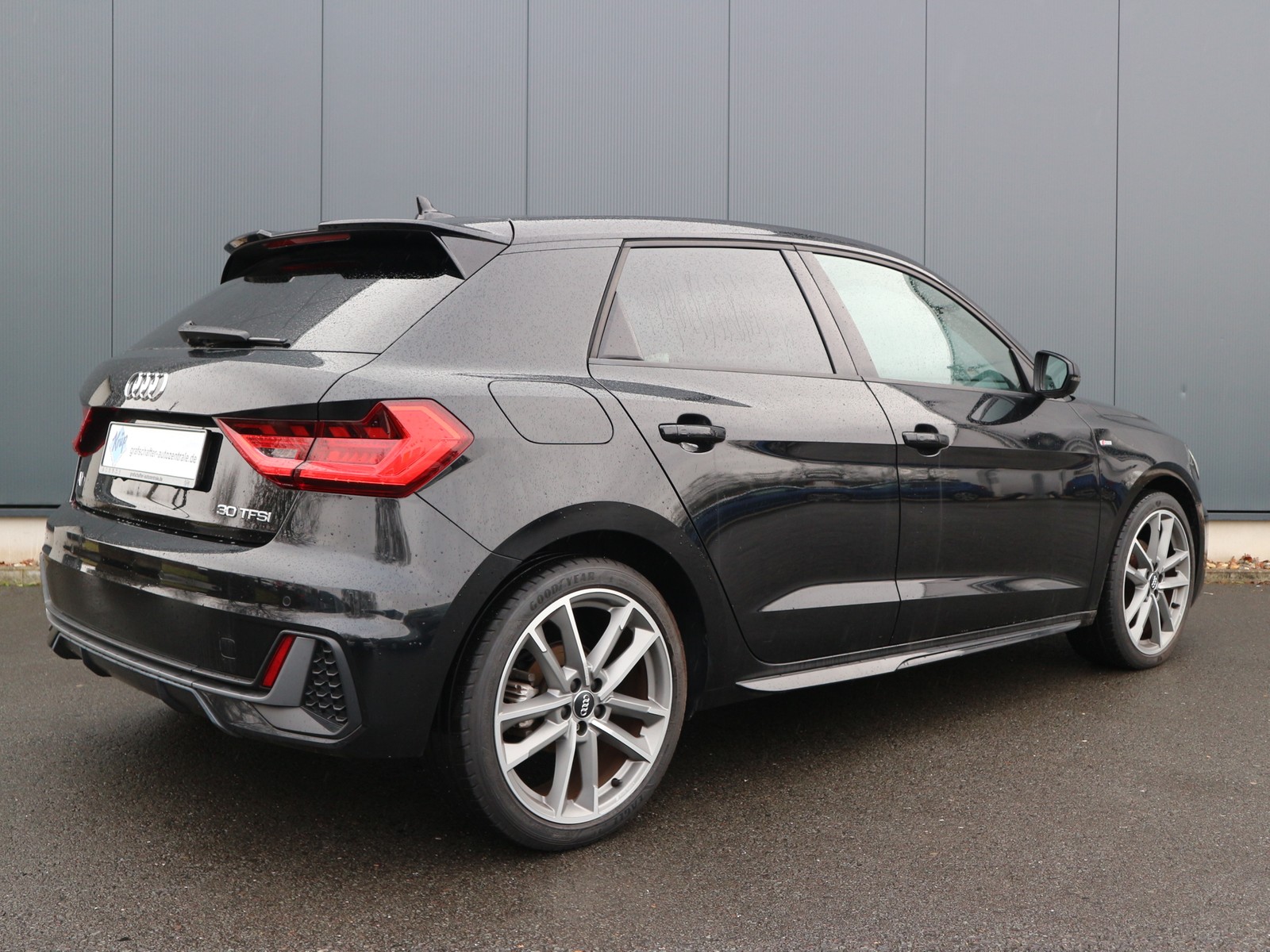 Audi - A1 30 TFSI Sportback S line +LED+Navi+VC+Shzg_15