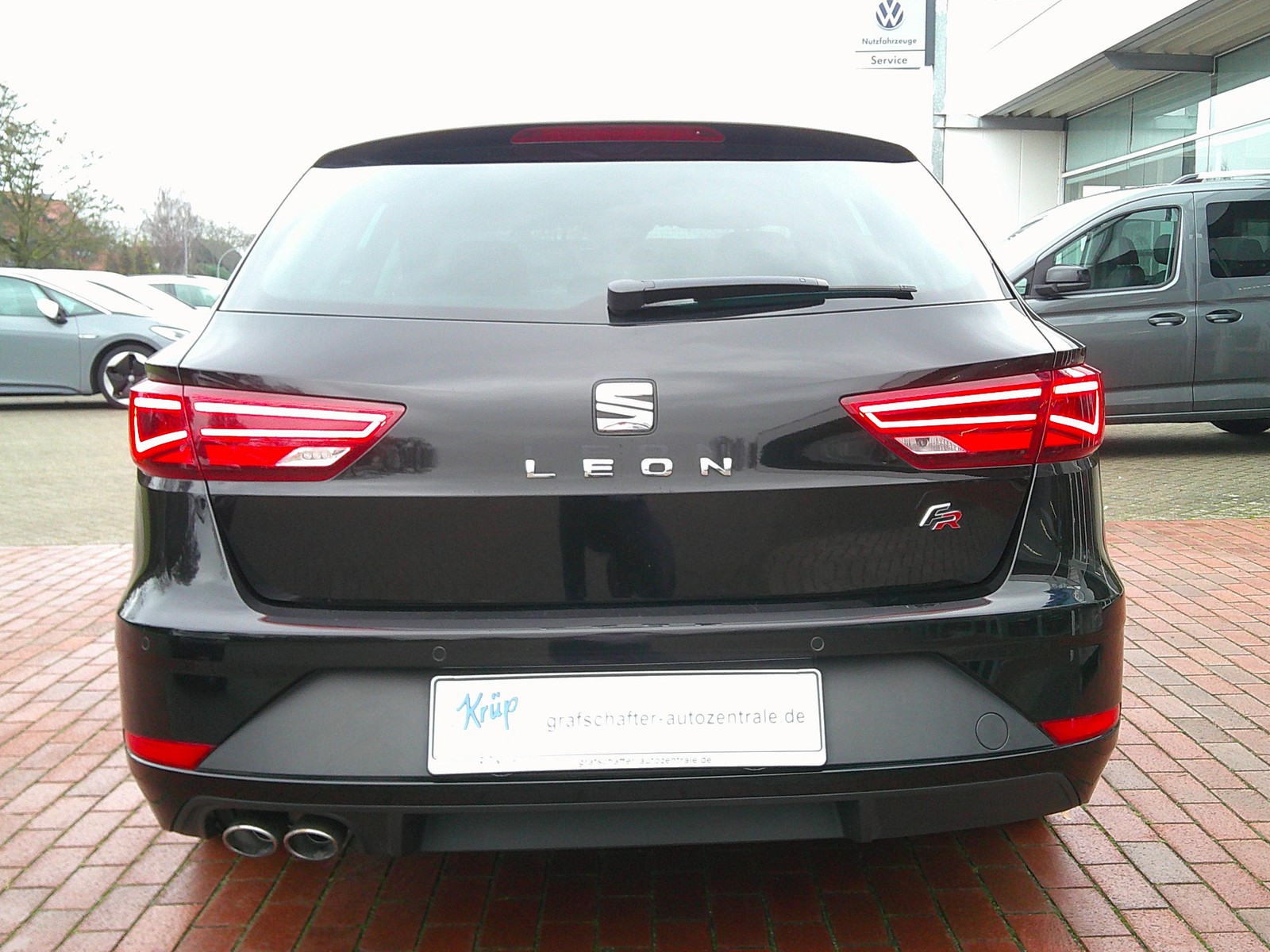 Seat - Leon ST 2.0 TDI DSG FR Tempomat+Klimaauto+Si-Hzg_12