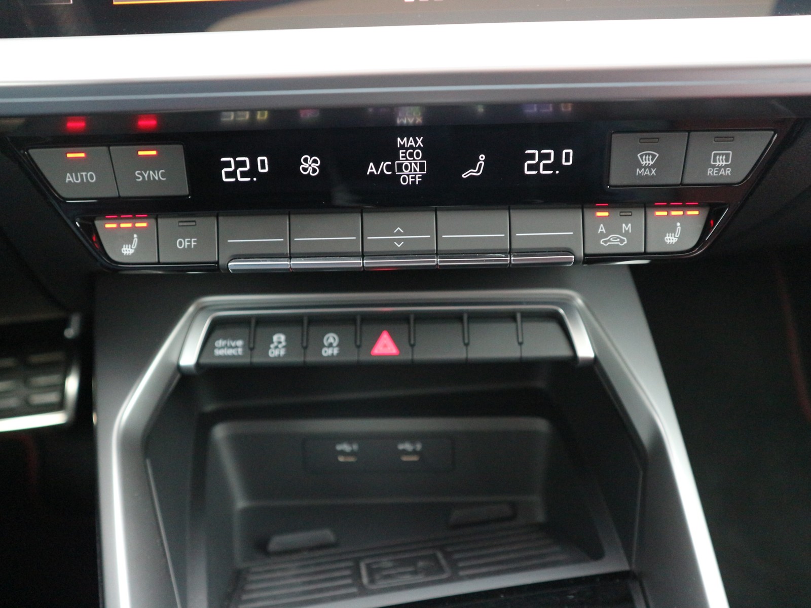 Audi - S3 Sportback 2,0TFSI Quattro +VC+Pano+Navi+LED_13