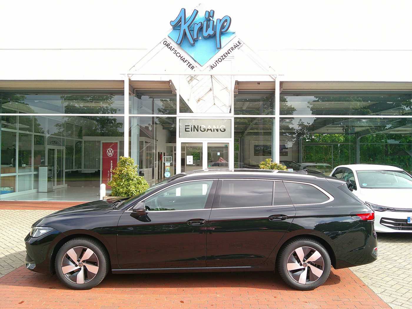 Volkswagen Passat Variant 1.5 e-TSI DSG Business,Kamera,AHK