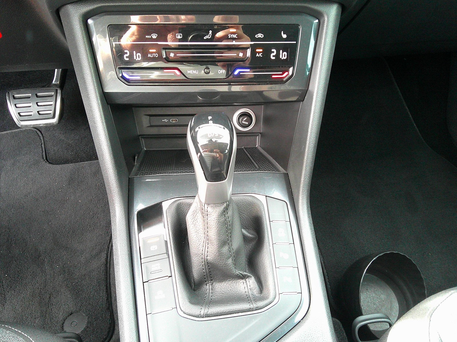 VW - Tiguan 2,0 TDI Move LED Navi Kamera_5