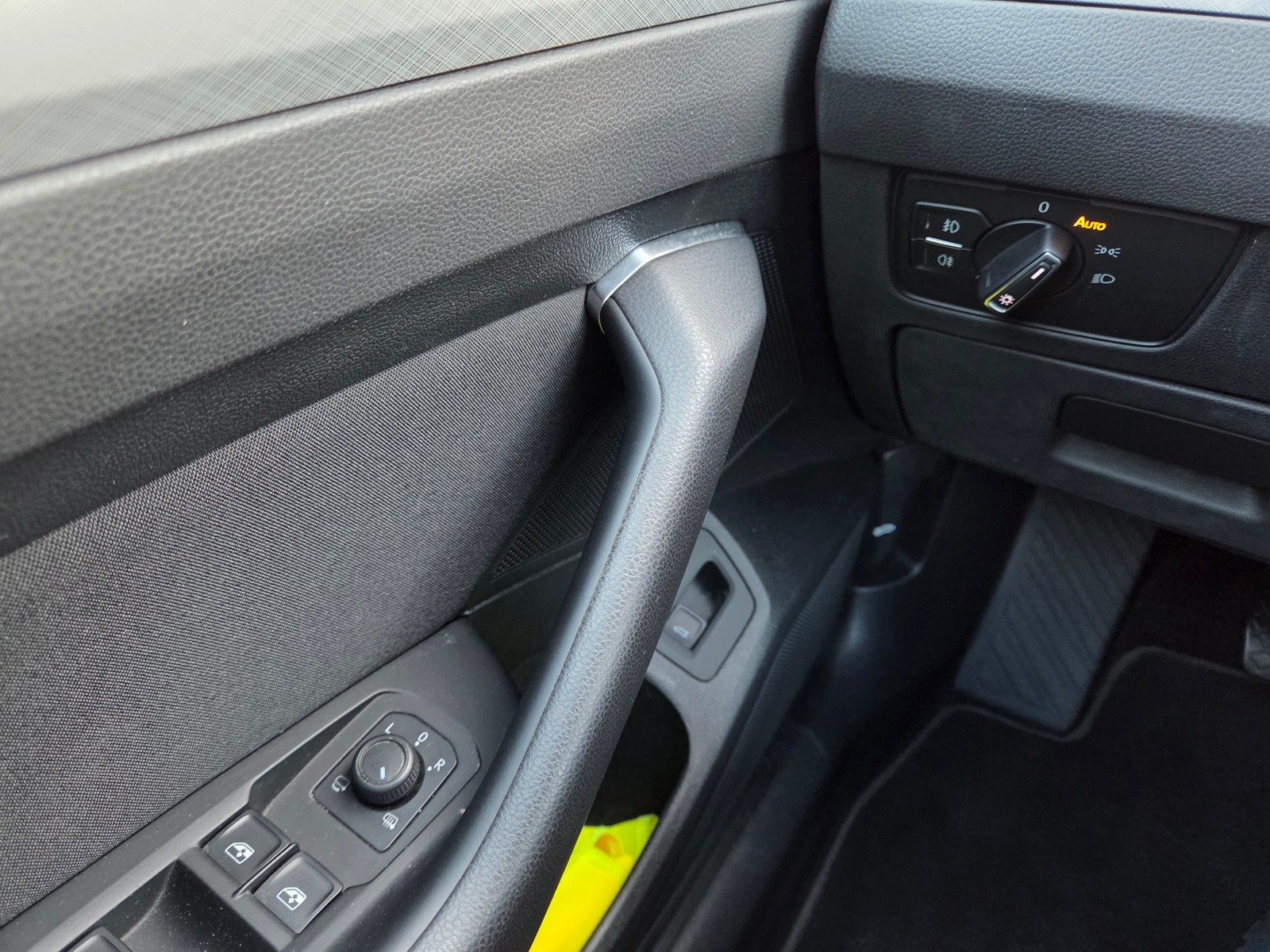 VW - Passat Variant 2.0 TDI Business /MATRIX/PANO/MOD22/IQDRIVE_3